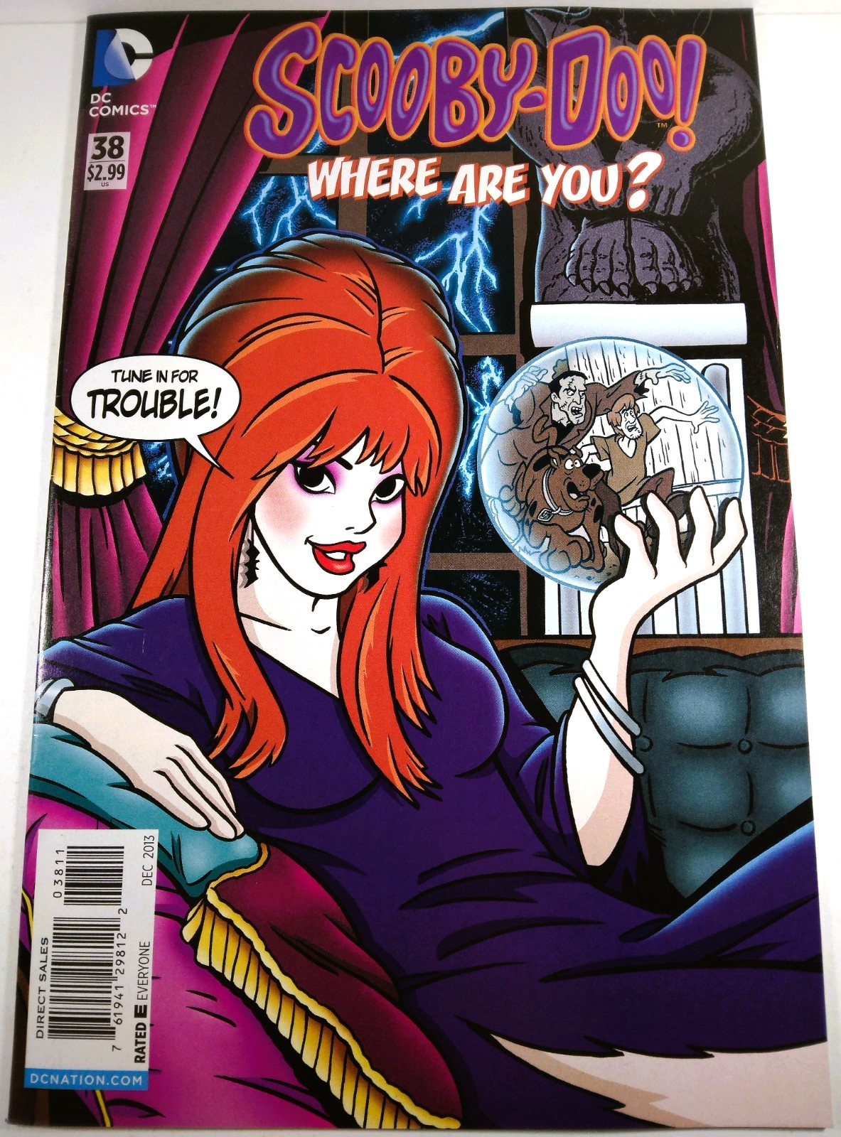 🔮💀 SCOOBY-DOO WHERE ARE YOU? #38 DAPHNE ELVIRA MISTRESS OF THE DARK DC 2013