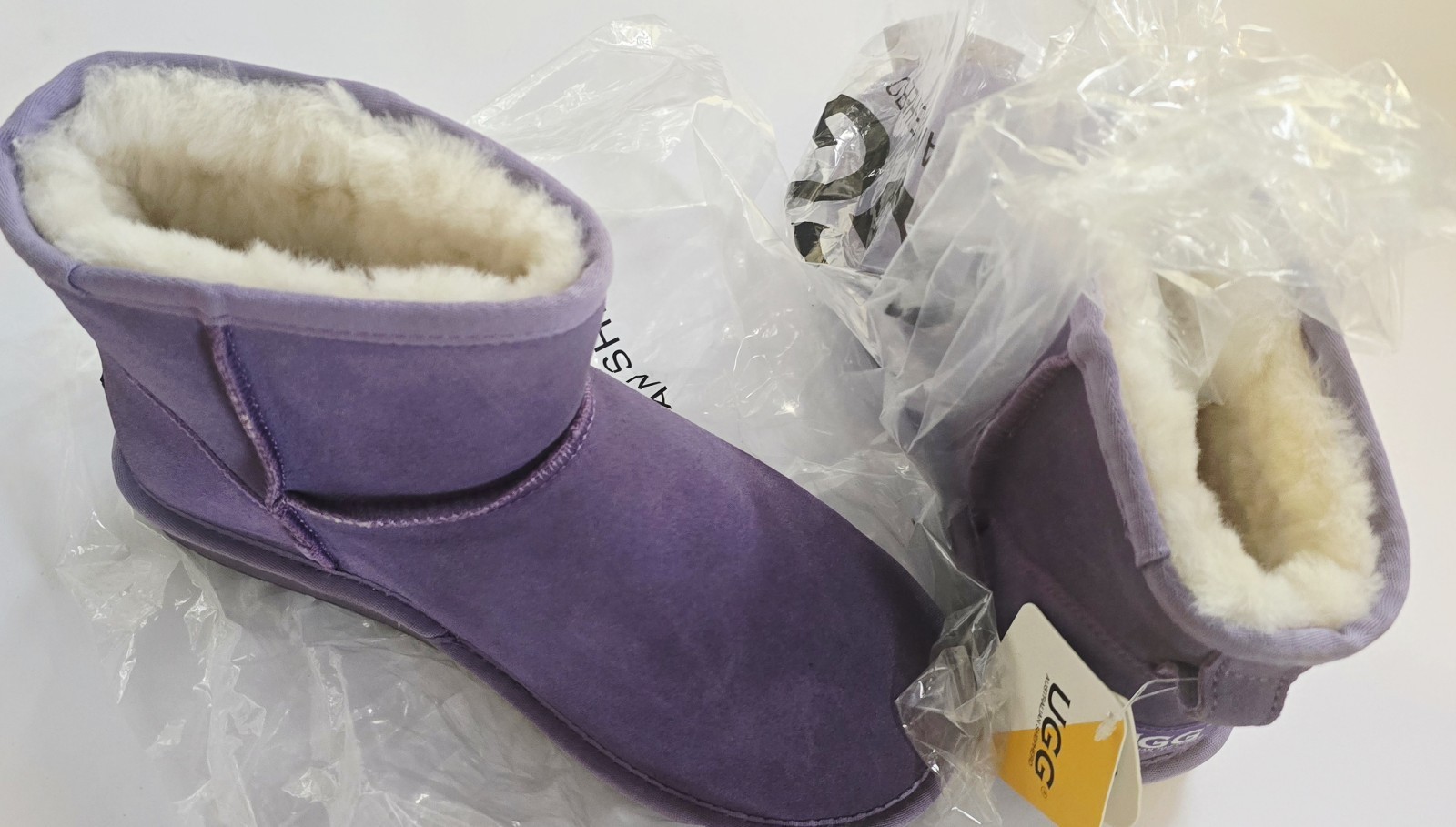  Ugg Shepard Australia Boots 9 9.5 Sheepskin Shearling  Purple Water Resistant 