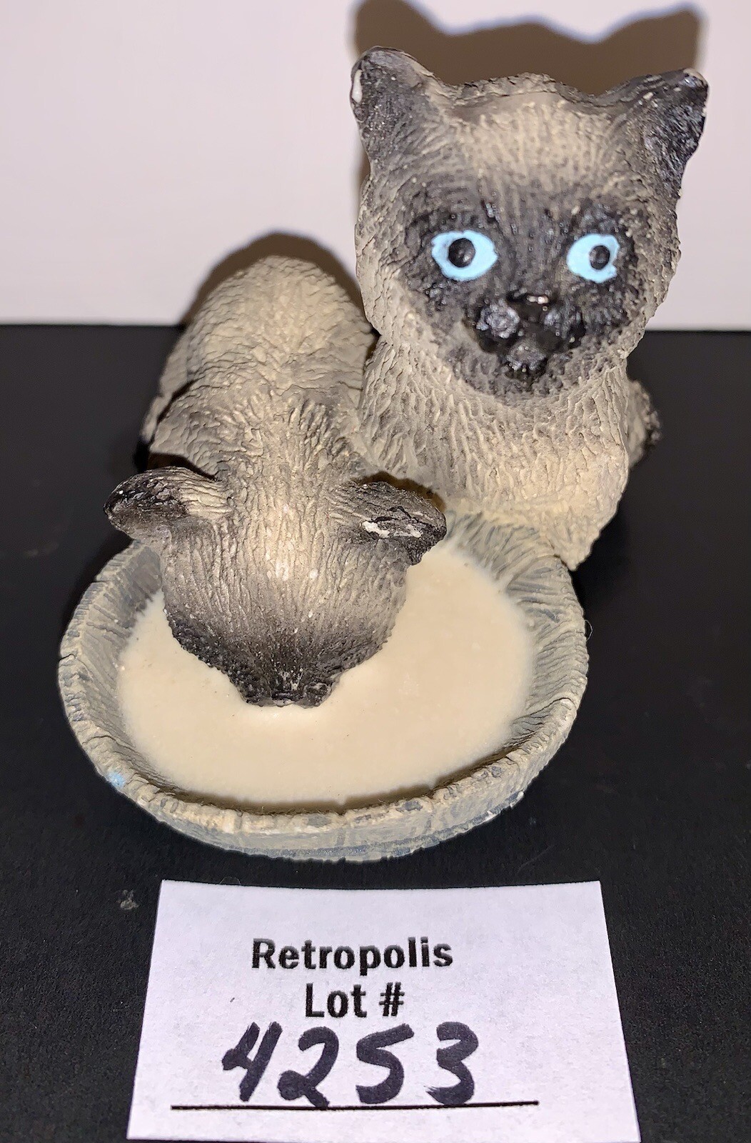 Vintage SIAMESE CATS Figurine Vintage SIAMESE CATS Figurine