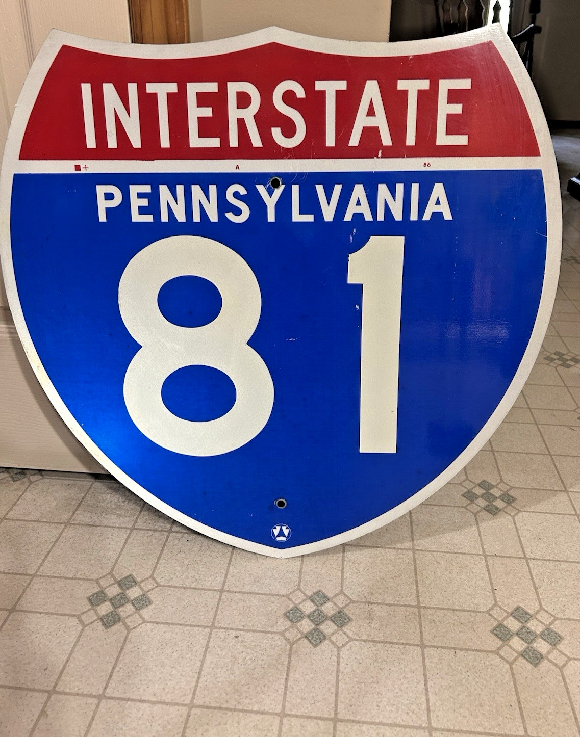 VINTAGE METAL SIGN ORGINAL PENNSYLVANIA RETIRED PA ROUTE 81 ROAD SIGN 1986 VINTAGE METAL SIGN ORGINAL PENNSYLVANIA RETIRED PA ROUTE 81 ROAD SIGN 1986