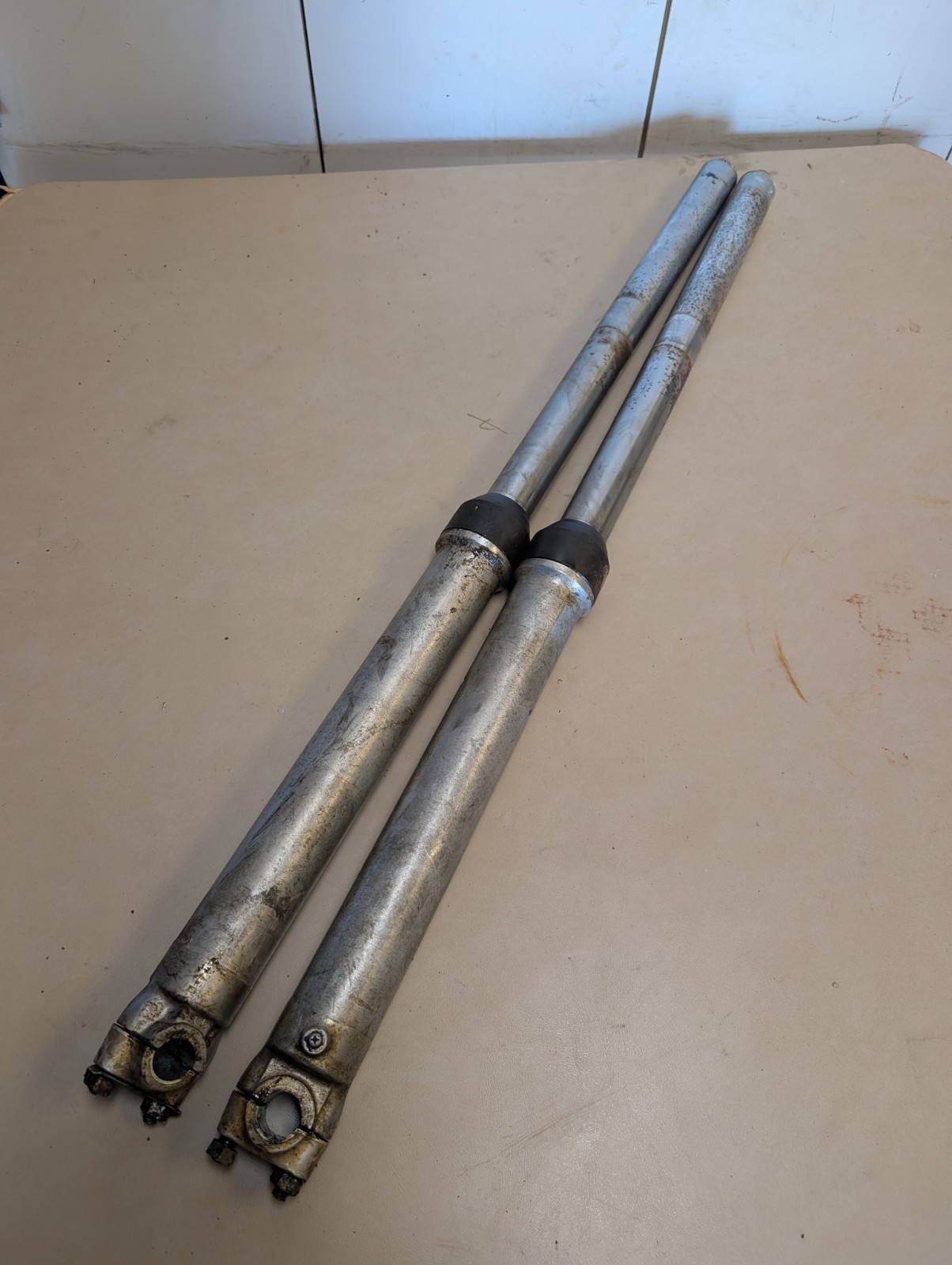1978 YAMAHA DT250 Left & Right Front Forks Shock Suspension Fork Assembly 1978 YAMAHA DT250 Left & Right Front Forks Shock Suspension Fork Assembly