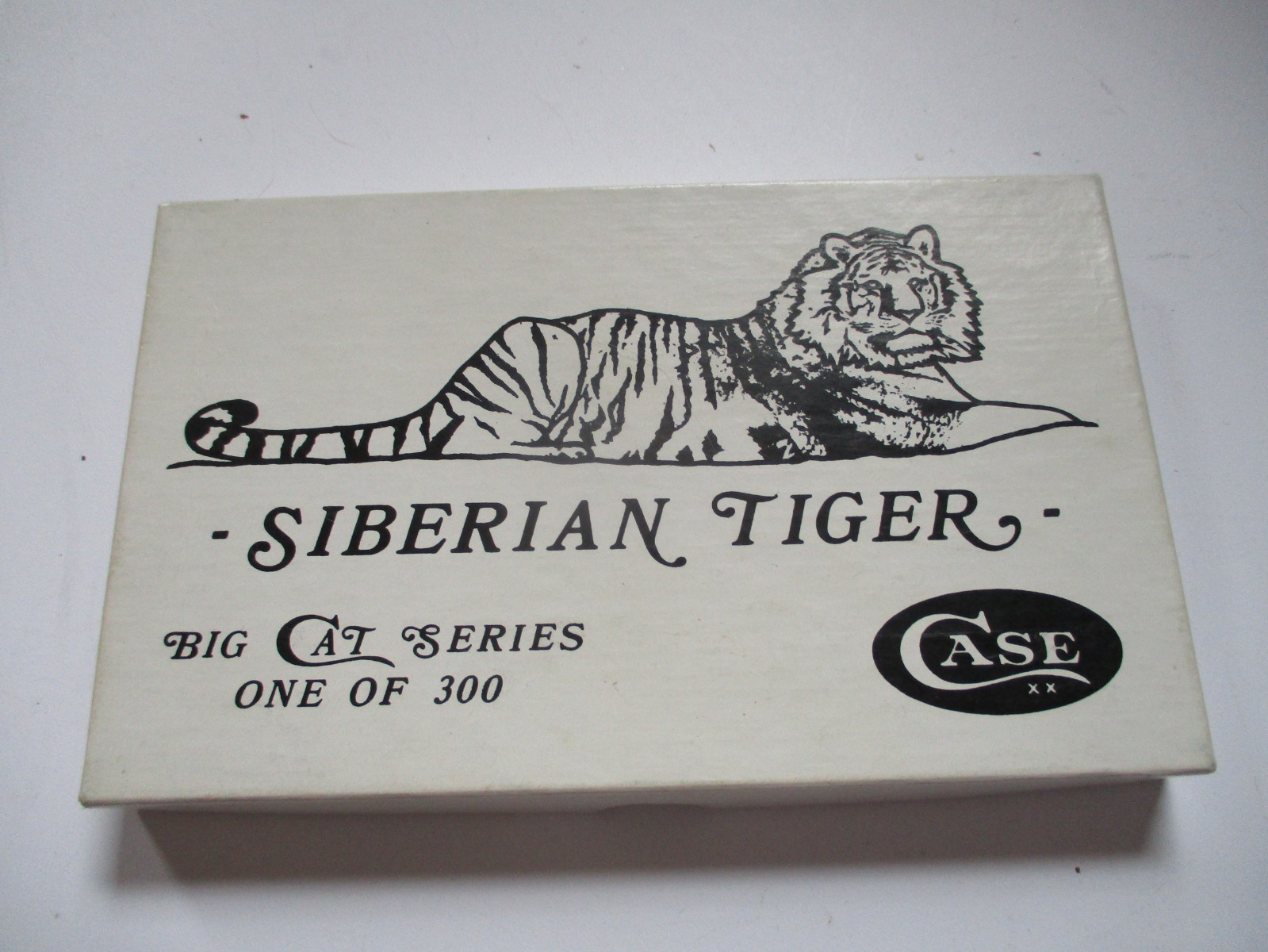Case XX 3254 SS Limited Edition Big Cat Series Case XX 3254 SS Limited Edition Big Cat Series