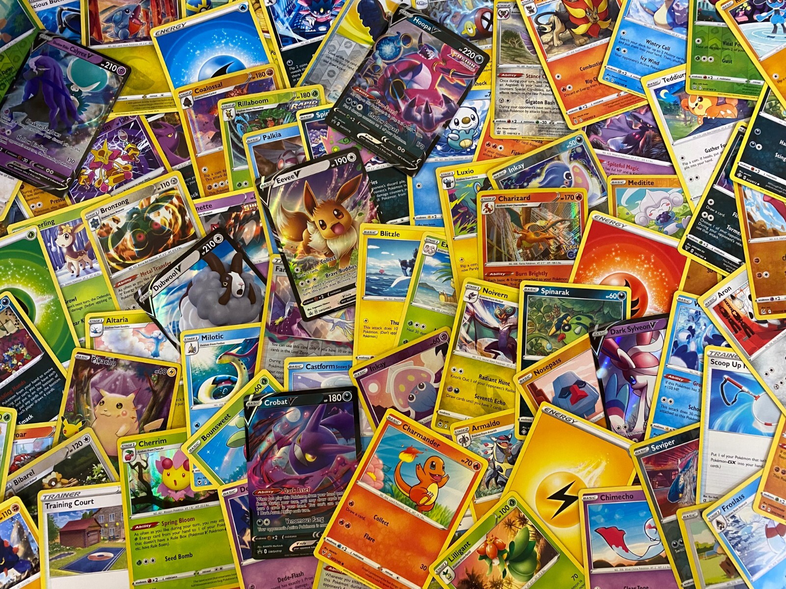 Collector\'s Cache SPECIAL -- 100 Pokemon Cards with Holos BULK COLLECTION LOT