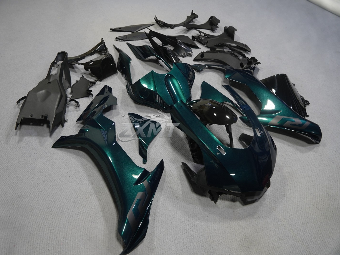 Metallic Green + Glossy Black Fairings Kit For YAMAHA YZF R1 2015-2019 R1M Body