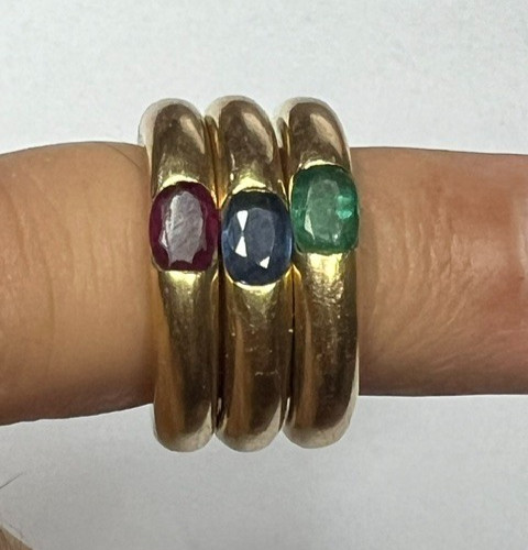 Rare Vintage 1992 Cartier Ellipse 18K Gold 3-Ring Set Emerald Ruby Sapphire 25.7
