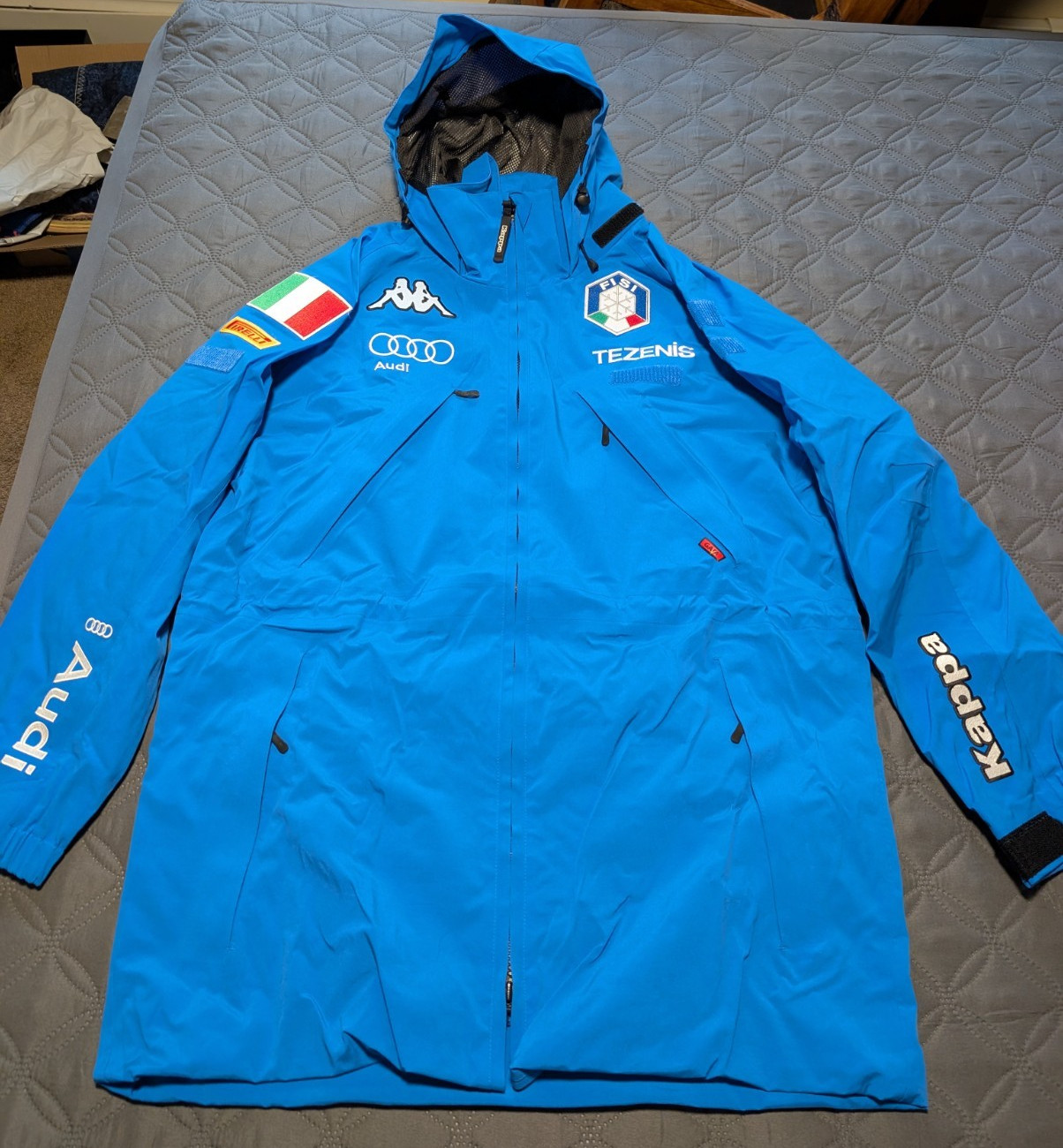 Kappa Men\'s Waterproof Ski Team Italia Rain Jacket Large Kappa Men\'s Waterproof Ski Team Italia Rain Jacket Large
