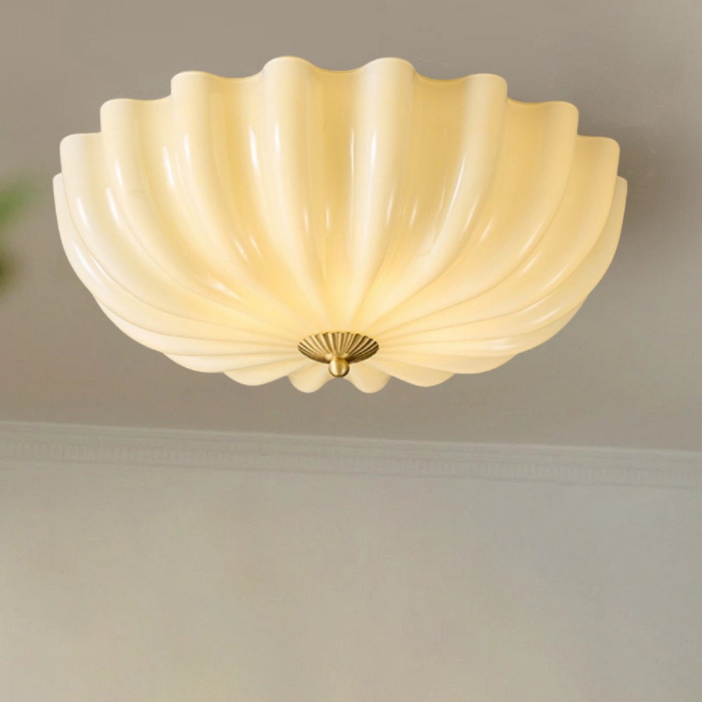 Vintage Cream Glass Flush Mount Petal Glass Shade Ceiling Lamp with Brass Socket
