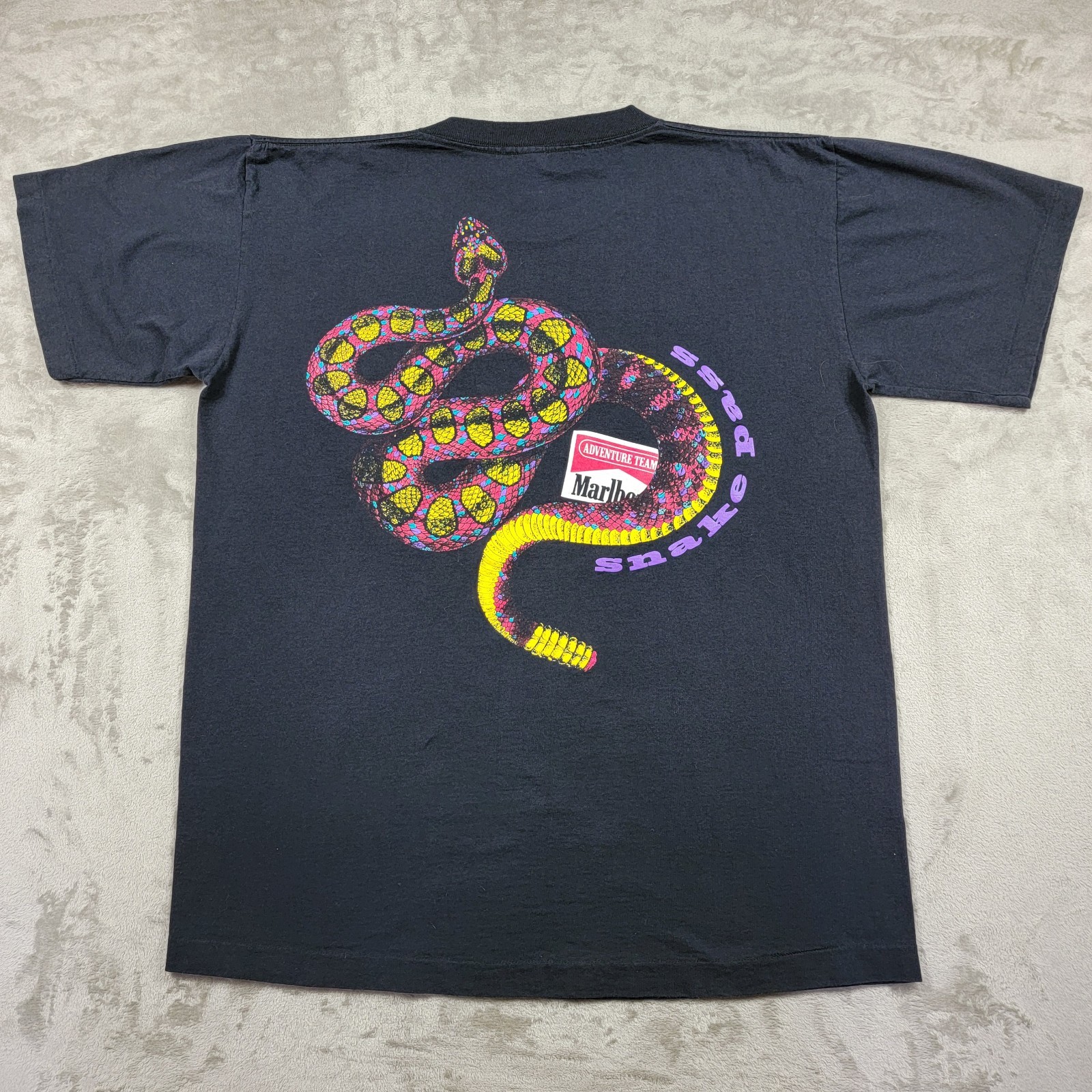Vtg Marlboro Adventure Team Snake Pass Pocket T-Shirt Size XL 90s Single Stitch Vtg Marlboro Adventure Team Snake Pass Pocket T-Shirt Size XL 90s Single Stitch