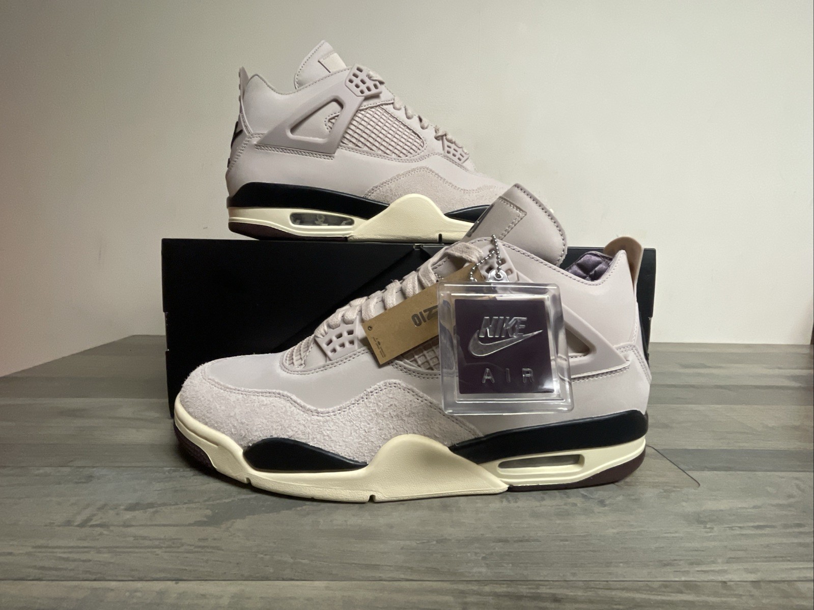 Nike Air Jordan 4 A Ma Maniére x While You Were Sleeping Men\'s Size 10.5 NEW Nike Air Jordan 4 A Ma Maniére x While You Were Sleeping Men\'s Size 10.5 NEW