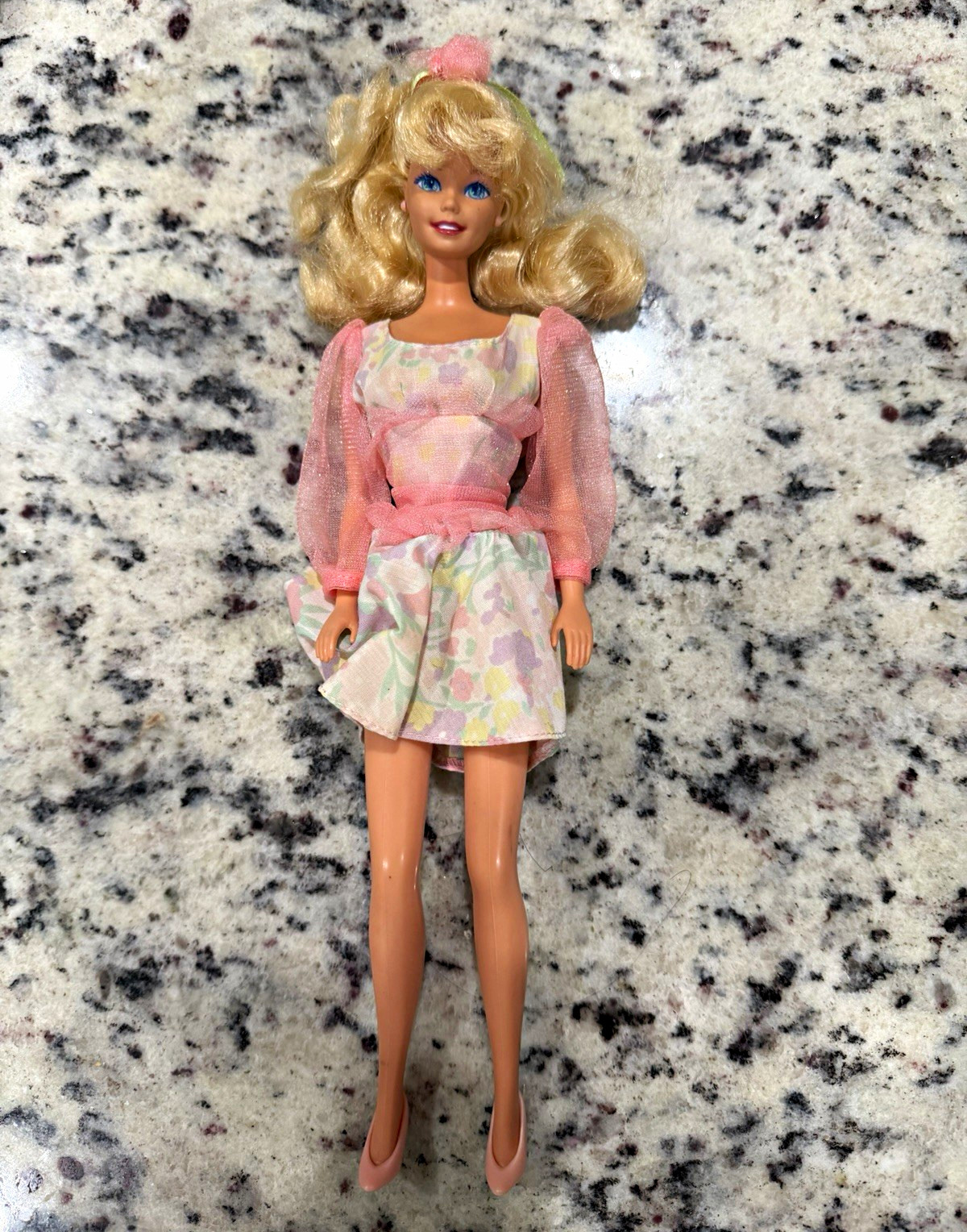 1992 Sweet Spring Barbie #3208 Mattel Vintage Doll Floral Dress Shoes 1992 Sweet Spring Barbie #3208 Mattel Vintage Doll Floral Dress Shoes