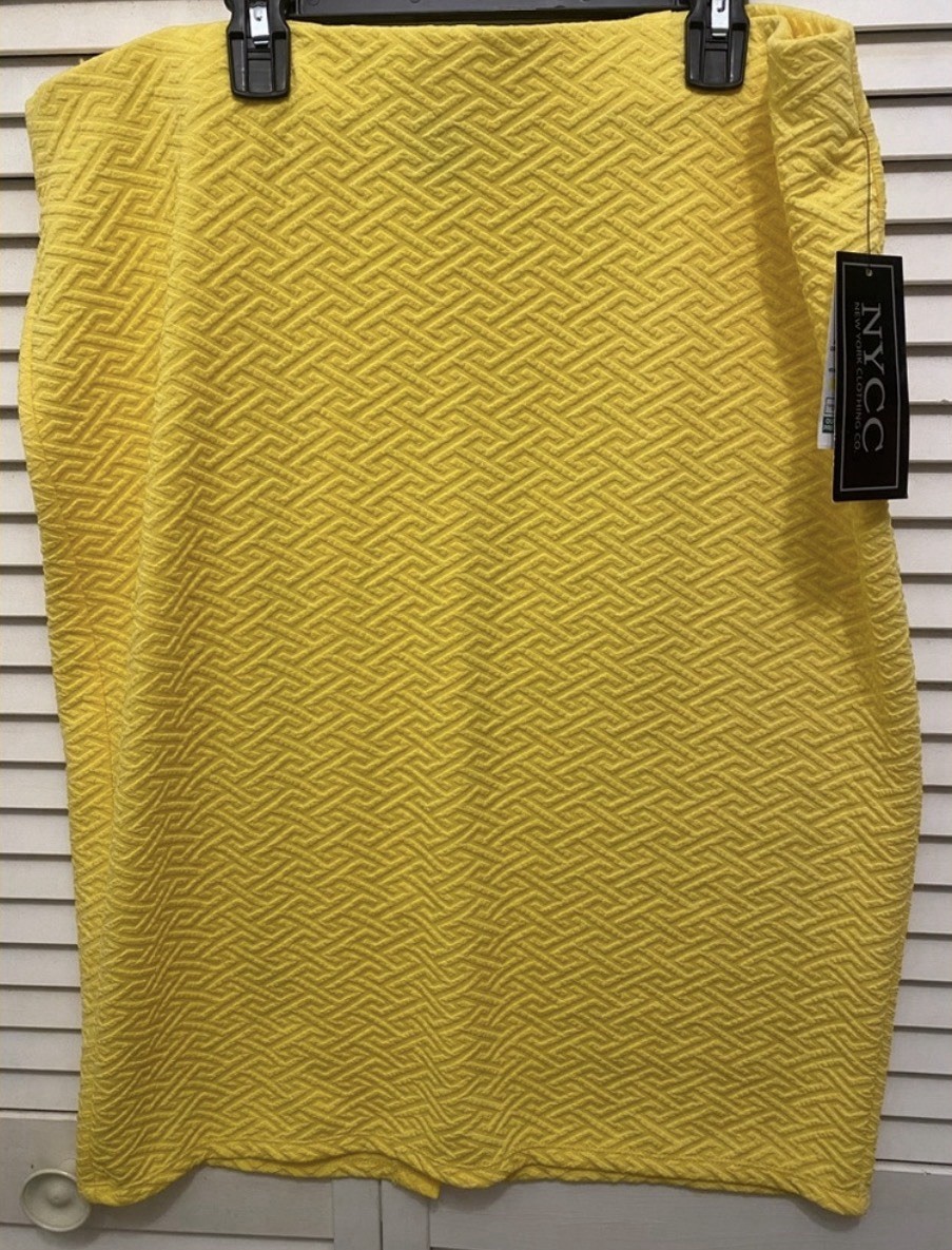 Ladies NYCC Yellow Textures MIDI Skirt Size Large NWT