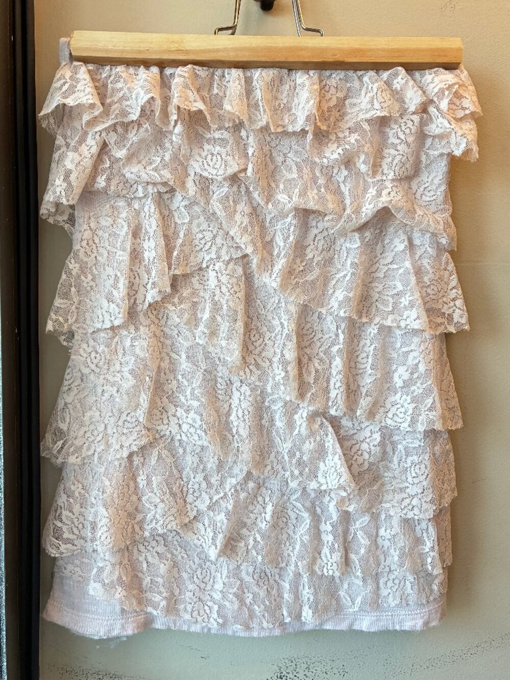 Wet Seal Blush Pink Lace Ruffle Tube Top XS Strapless Romantic Boho NWOT
