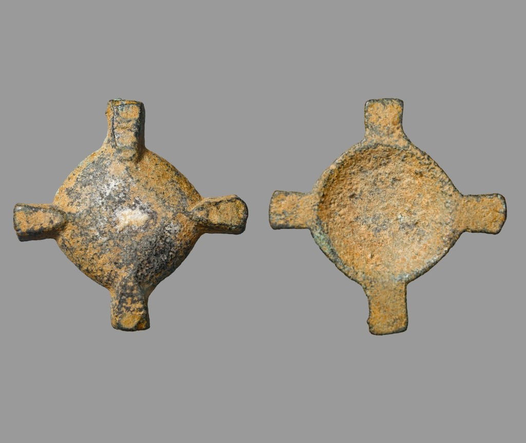 Premium Ancient Roman Bronze Cruciform Plate Brooch (Circa 2nd Century AD) 31mm Premium Ancient Roman Bronze Cruciform Plate Brooch (Circa 2nd Century AD) 31mm