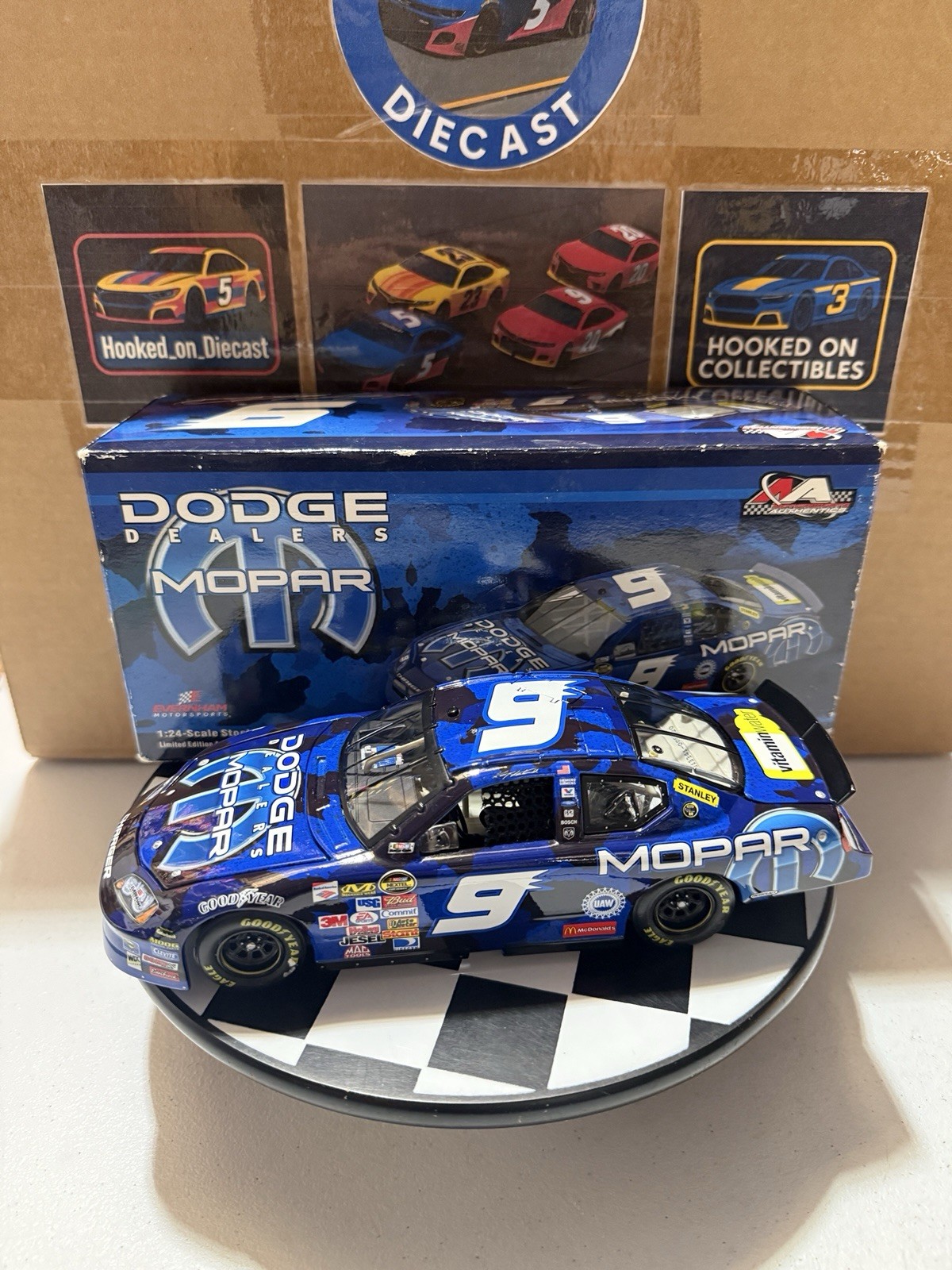 RARE* Kasey Kahne #9 MOPAR 2006 1/24 Nascar Diecast