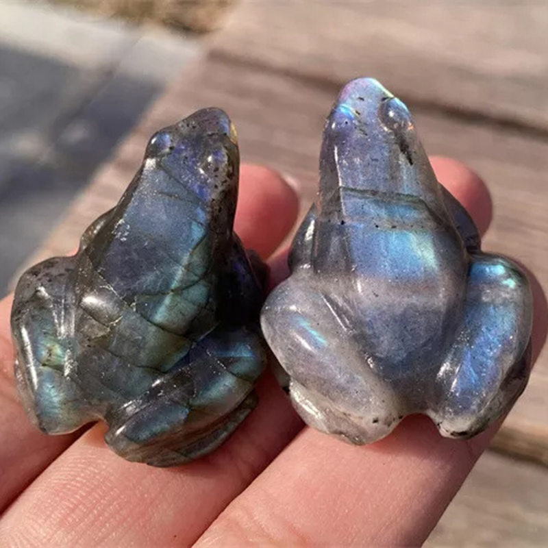 2PCS Natural Labradorite Quartz Crystal Stone Frog Carved Healing Reiki Figurine