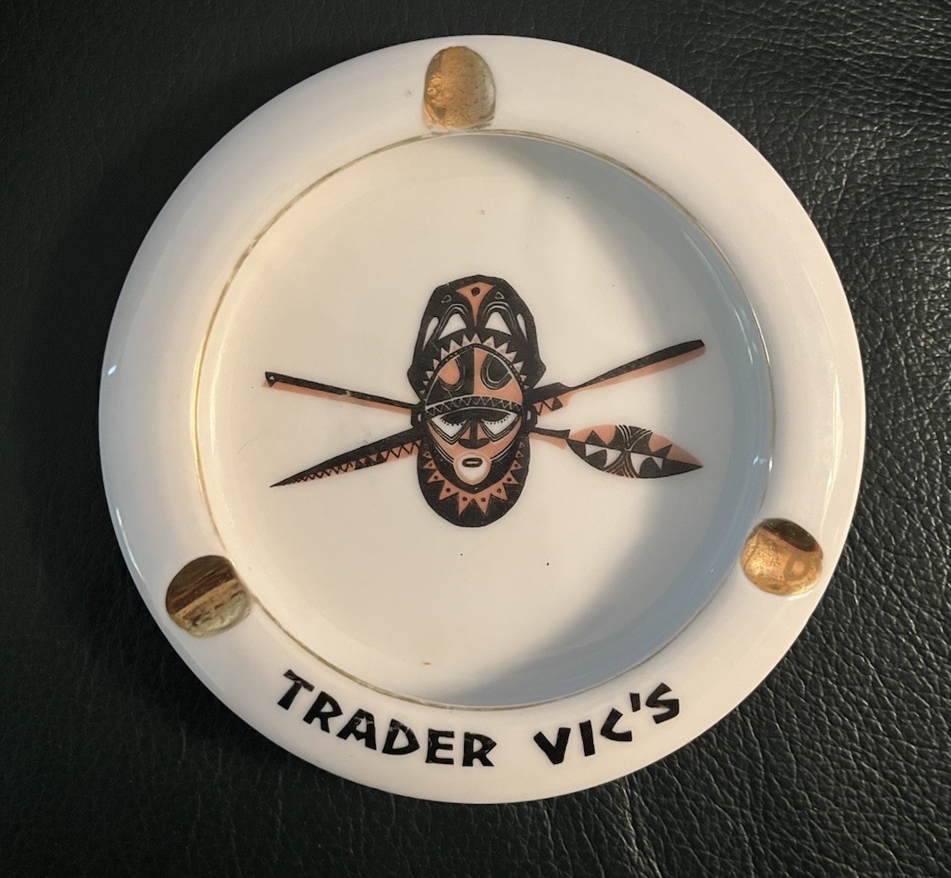 Vintage Trader Vic\'s Tiki Bar Porcelain Ashtray Mask Spears Gold Accents Vintage Trader Vic\'s Tiki Bar Porcelain Ashtray Mask Spears Gold Accents