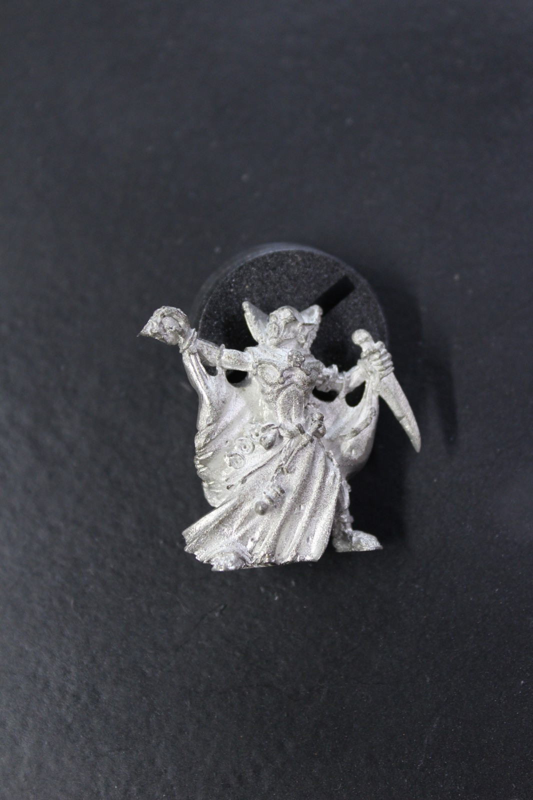 Warhammer Fantasy: Vampire Counts - Necrarch Vampire on Foot Warhammer Fantasy: Vampire Counts - Necrarch Vampire on Foot