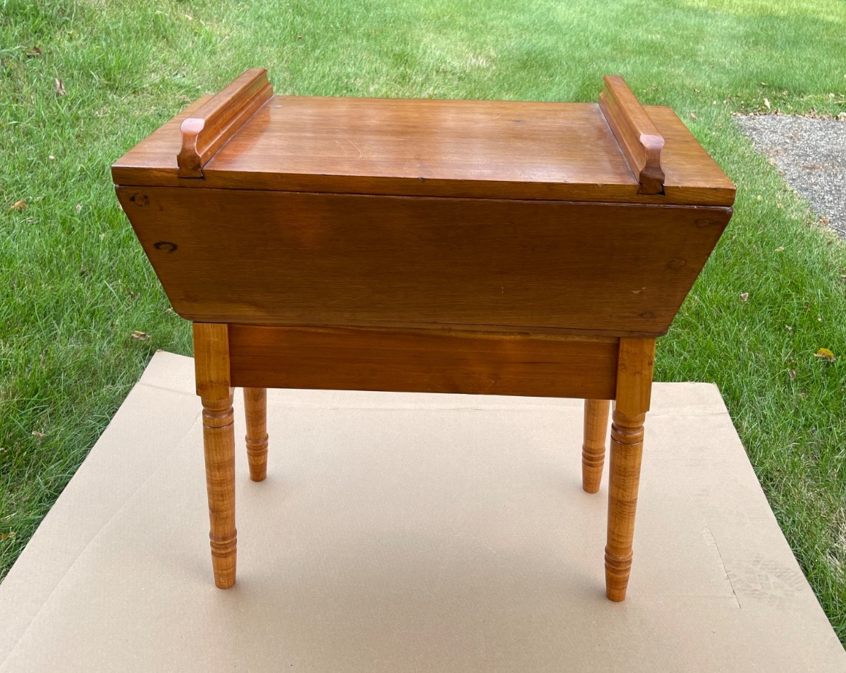 Vintage Primitive Farmhouse Antique Dough Box Large