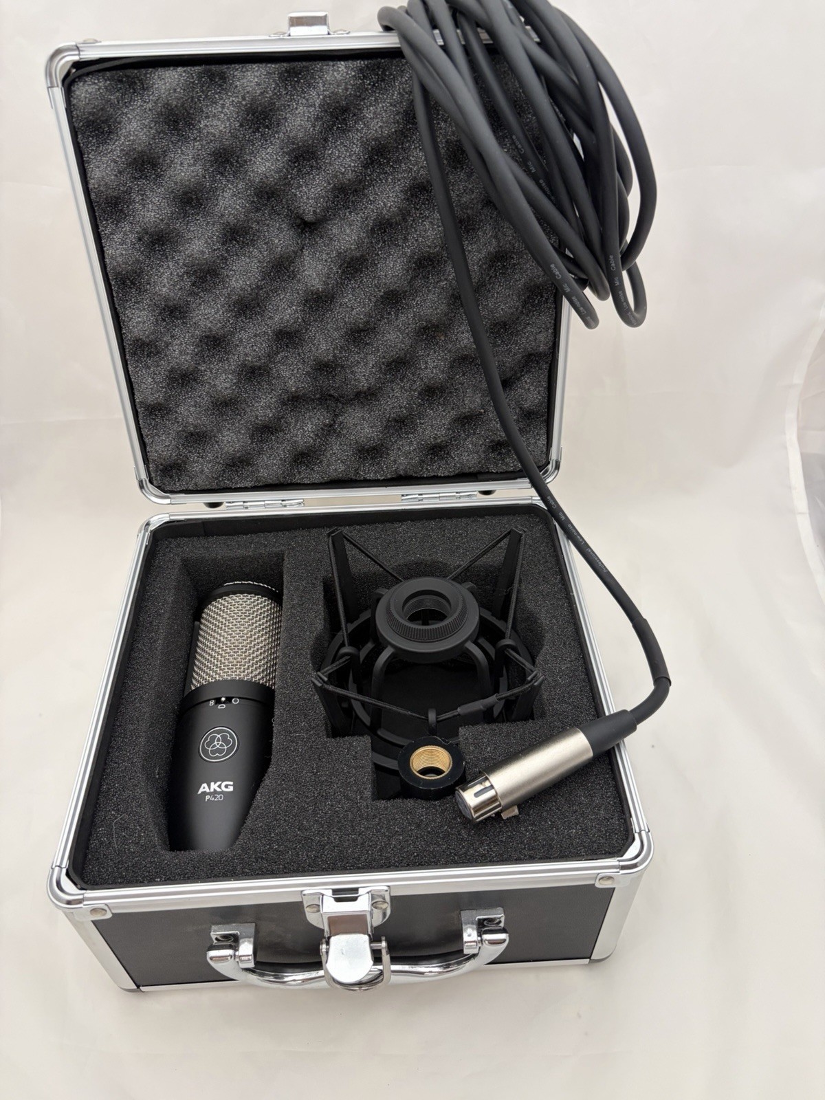 AKG P220 Large Diaphragm Condenser Microphone Kit w/ Case Shockmount XLR Cable AKG P220 Large Diaphragm Condenser Microphone Kit w/ Case Shockmount XLR Cable
