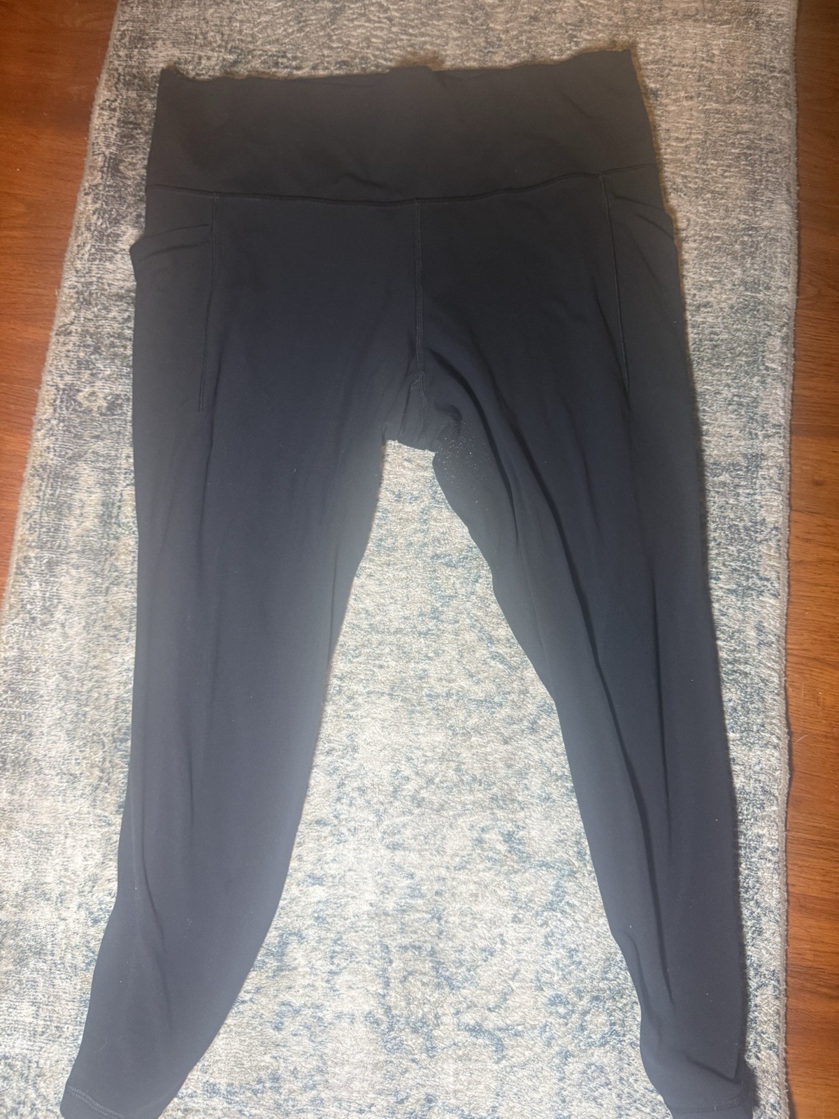 Athleta Women\'s Capri Leggings Size XL