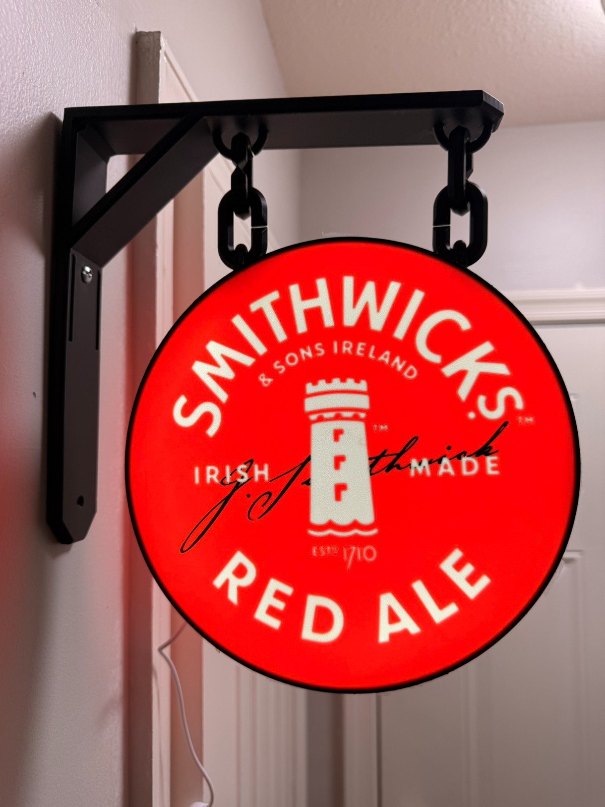 Smithwick's Style LED Hanging Pub Sign | Double-Sided Man Cave Wall Light | Wire