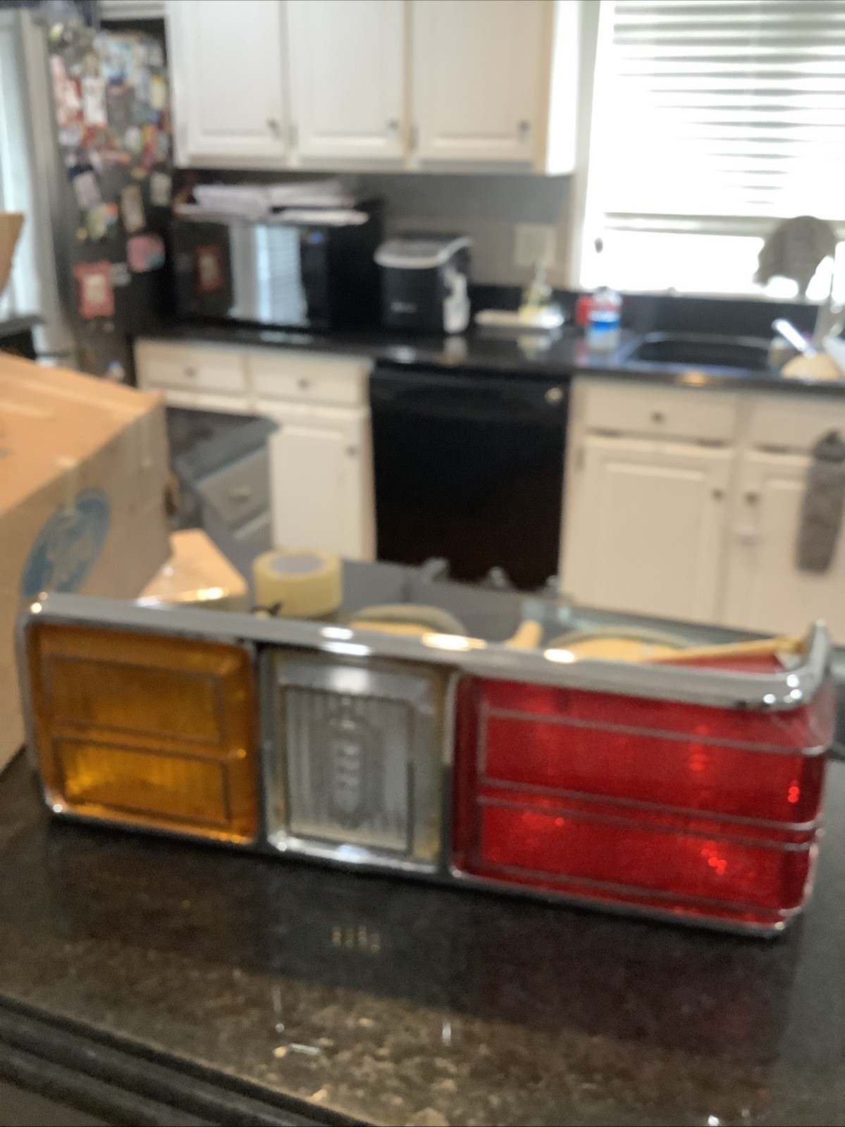 Nos 1975-1977 Ford Granada RH Tail Lamp Assembly D7DZ-13404-B Nos 1975-1977 Ford Granada RH Tail Lamp Assembly D7DZ-13404-B