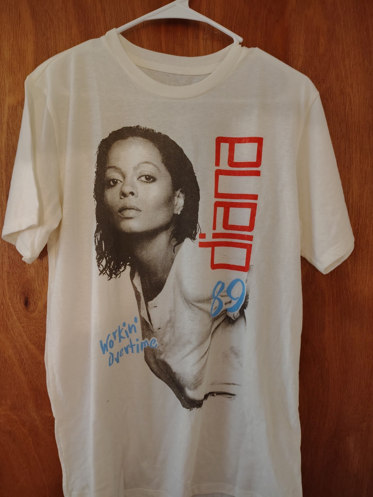 Diana Ross Workin Overtime 89 Tour Concert Graphic T-Shirt Ivory Women Small Diana Ross Workin Overtime 89 Tour Concert Graphic T-Shirt Ivory Women Small