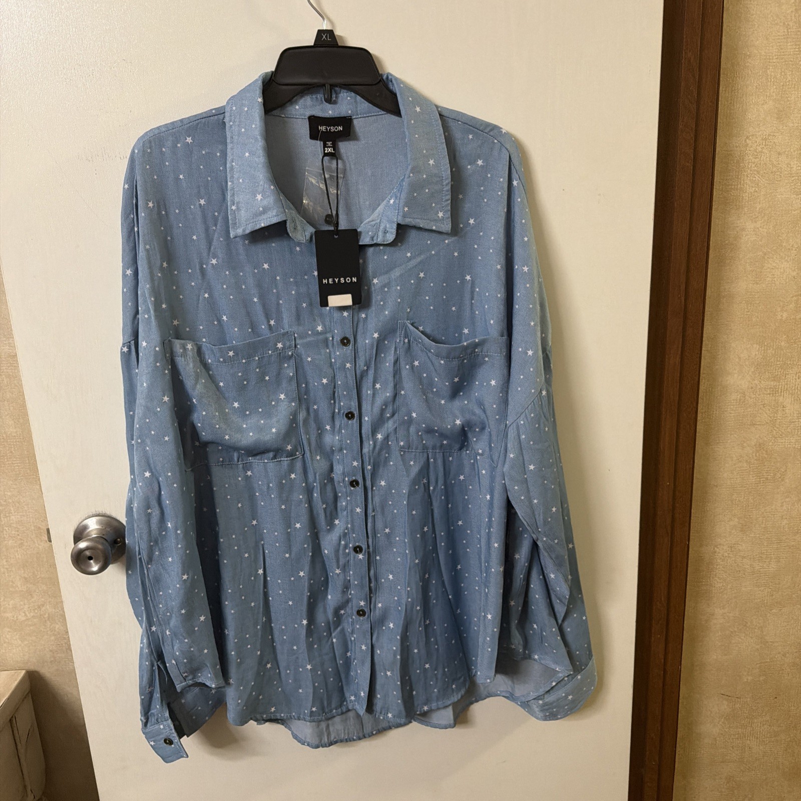 NWT Heyson Long Sleeve Button-Up Shirt Blue with Stars Women\'s Plus Size 2X NWT Heyson Long Sleeve Button-Up Shirt Blue with Stars Women\'s Plus Size 2X