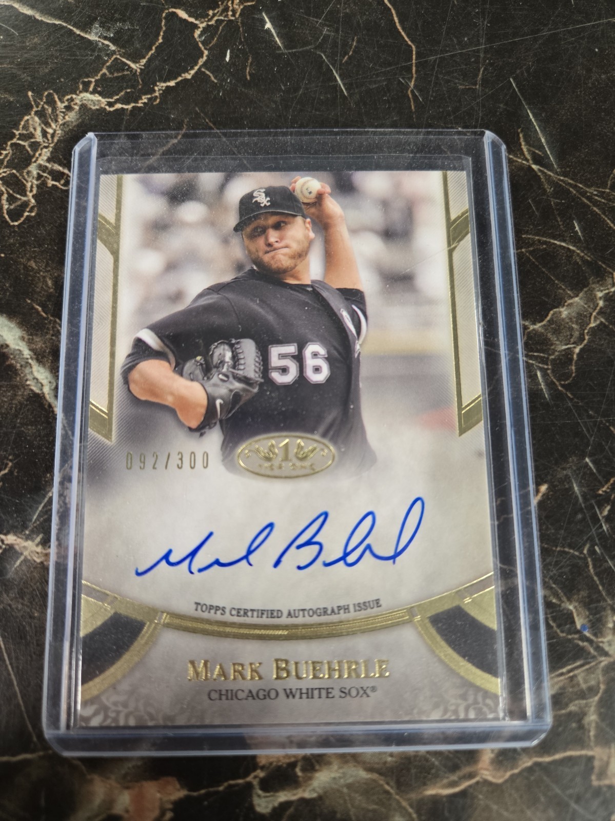 2021 Topps Tier One Prime Performers Mark Buehrle Auto #’d 92/300 White Sox 2021 Topps Tier One Prime Performers Mark Buehrle Auto #’d 92/300 White Sox