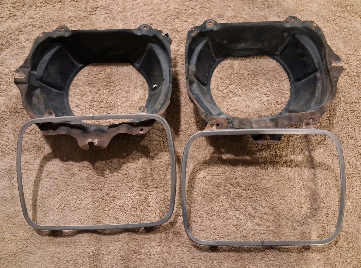 OEM 84-88 Toyota Pickup 4Runner Headlight Buckets Housings Trim Rings Pair