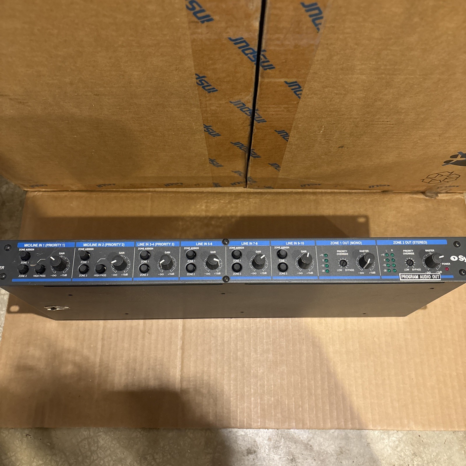 SYMETRIX 450 DUAL ZONE PRIORITY MIXER - SYMETRIX 450 DUAL ZONE PRIORITY MIXER -
