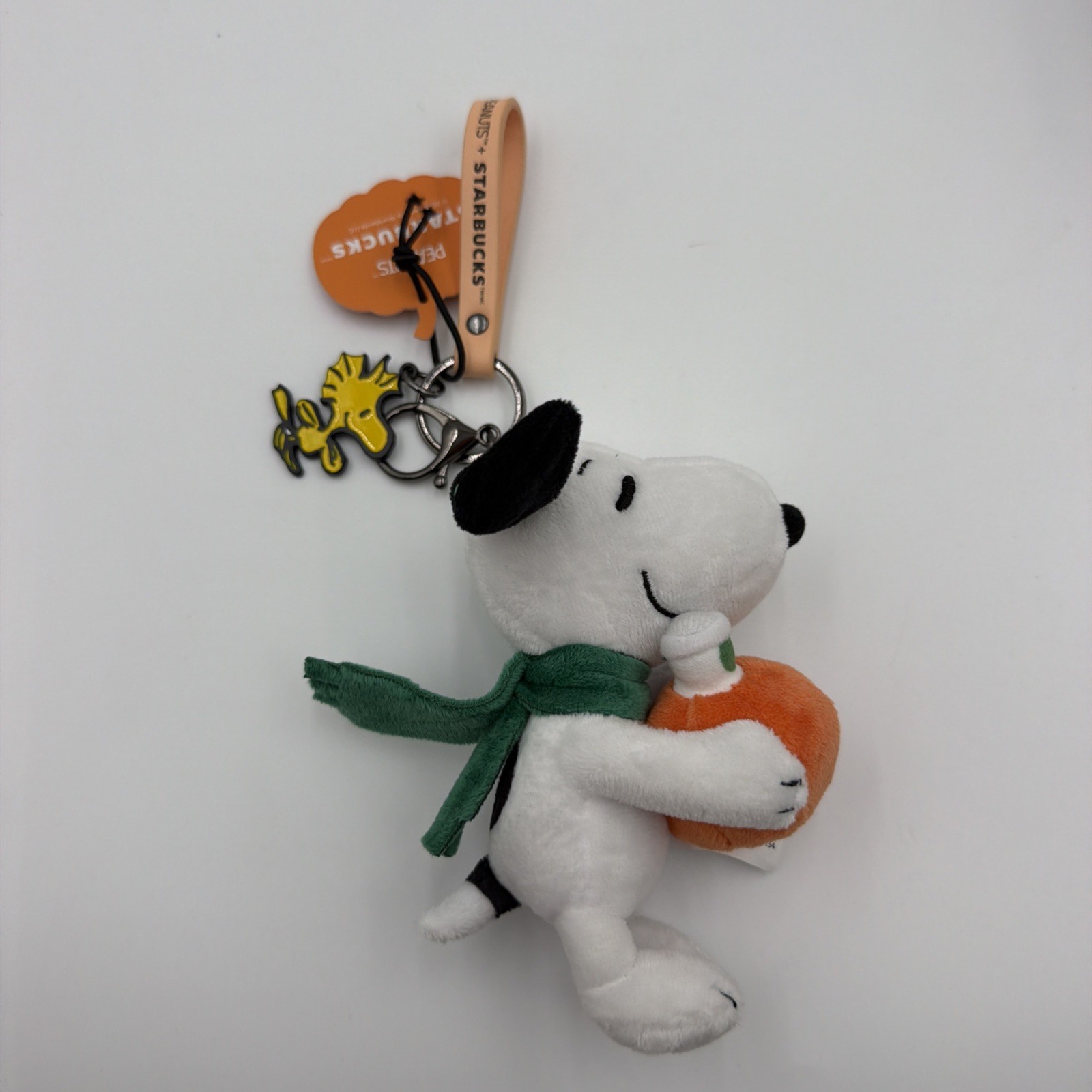 AUTHENTIC Starbucks Snoopy Peanuts Collaboration Bag Charm Plush IN HAND AUTHENTIC Starbucks Snoopy Peanuts Collaboration Bag Charm Plush IN HAND