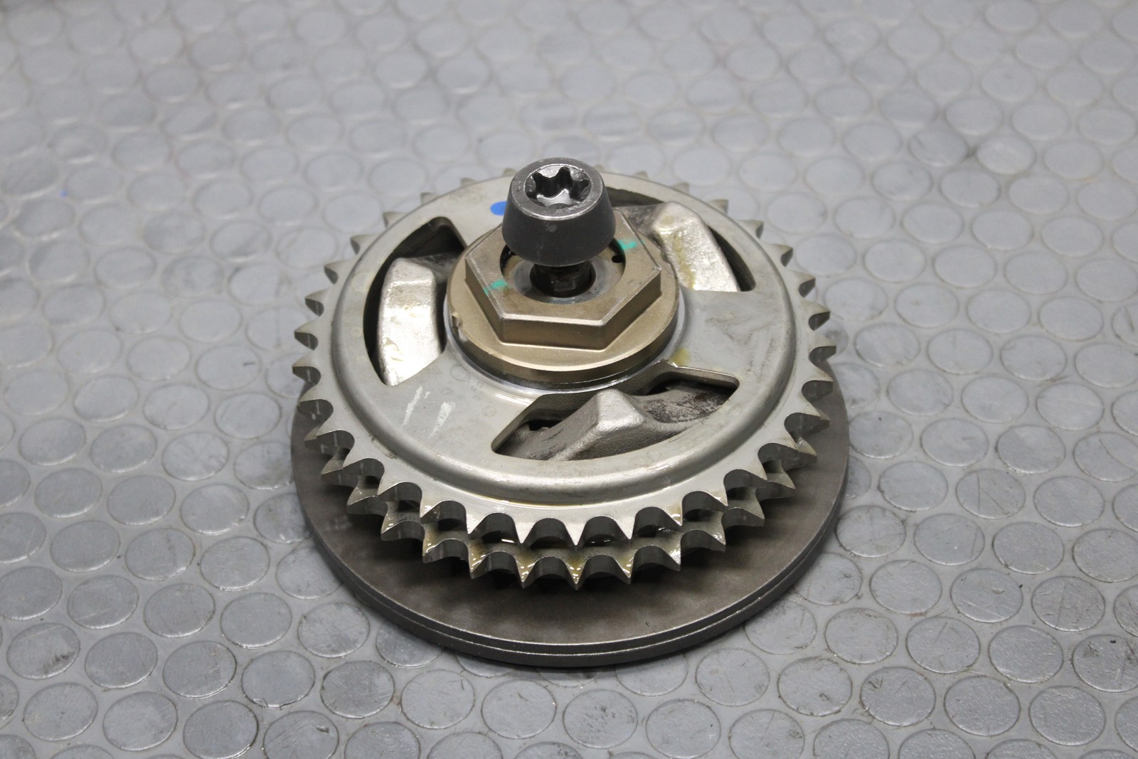 2017-2025 Harley Davidson M8 Milwaukee 8 Compensator Sprocket OEM 40100076