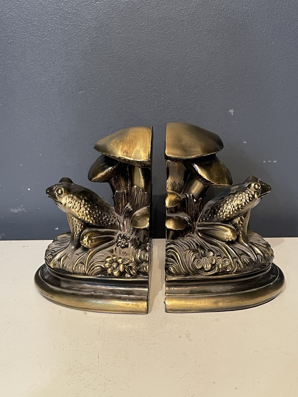 RARE Vintage S.C.C Frog & Mushroom Bookends Solid Brass-Tone Cast Metal Pair USA