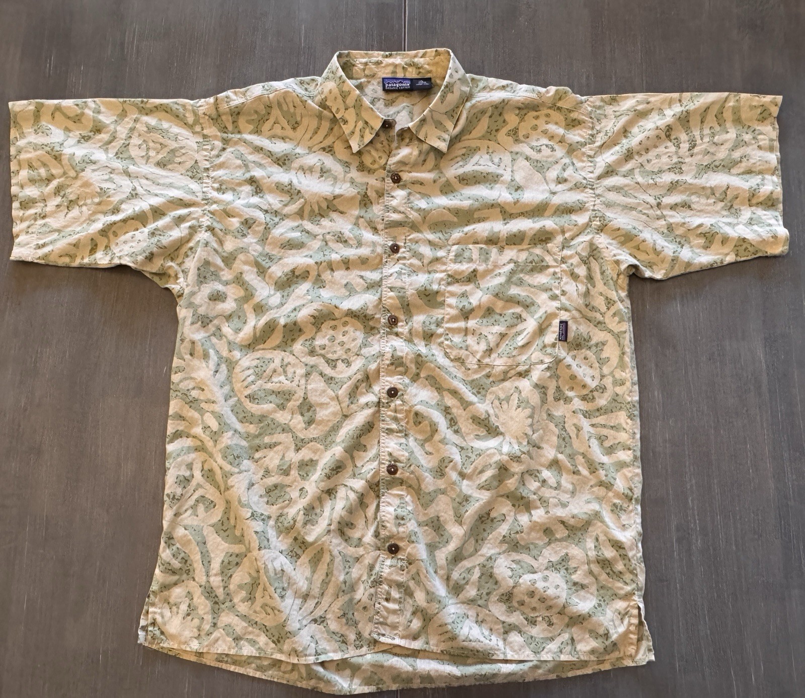 VTG Patagonia Shirt Mens Large Beige Camo Floral Camp Cruise Grandpacore Street VTG Patagonia Shirt Mens Large Beige Camo Floral Camp Cruise Grandpacore Street