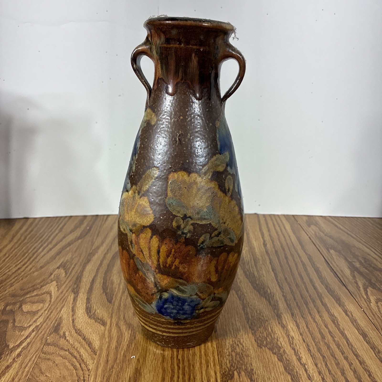 Vintage 1928 Roseville Pottery ‘Dahlrose’ vase 369-10 Double Handled 10 Inch Vintage 1928 Roseville Pottery ‘Dahlrose’ vase 369-10 Double Handled 10 Inch