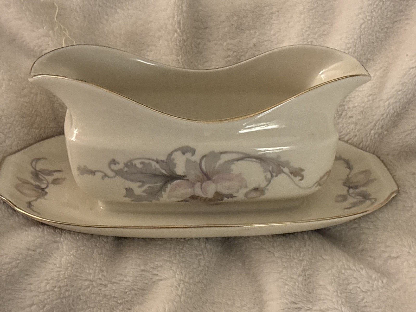 Vintage Epiag Czechoslovakia Pastelle Gravy Boat w/Gold Trim