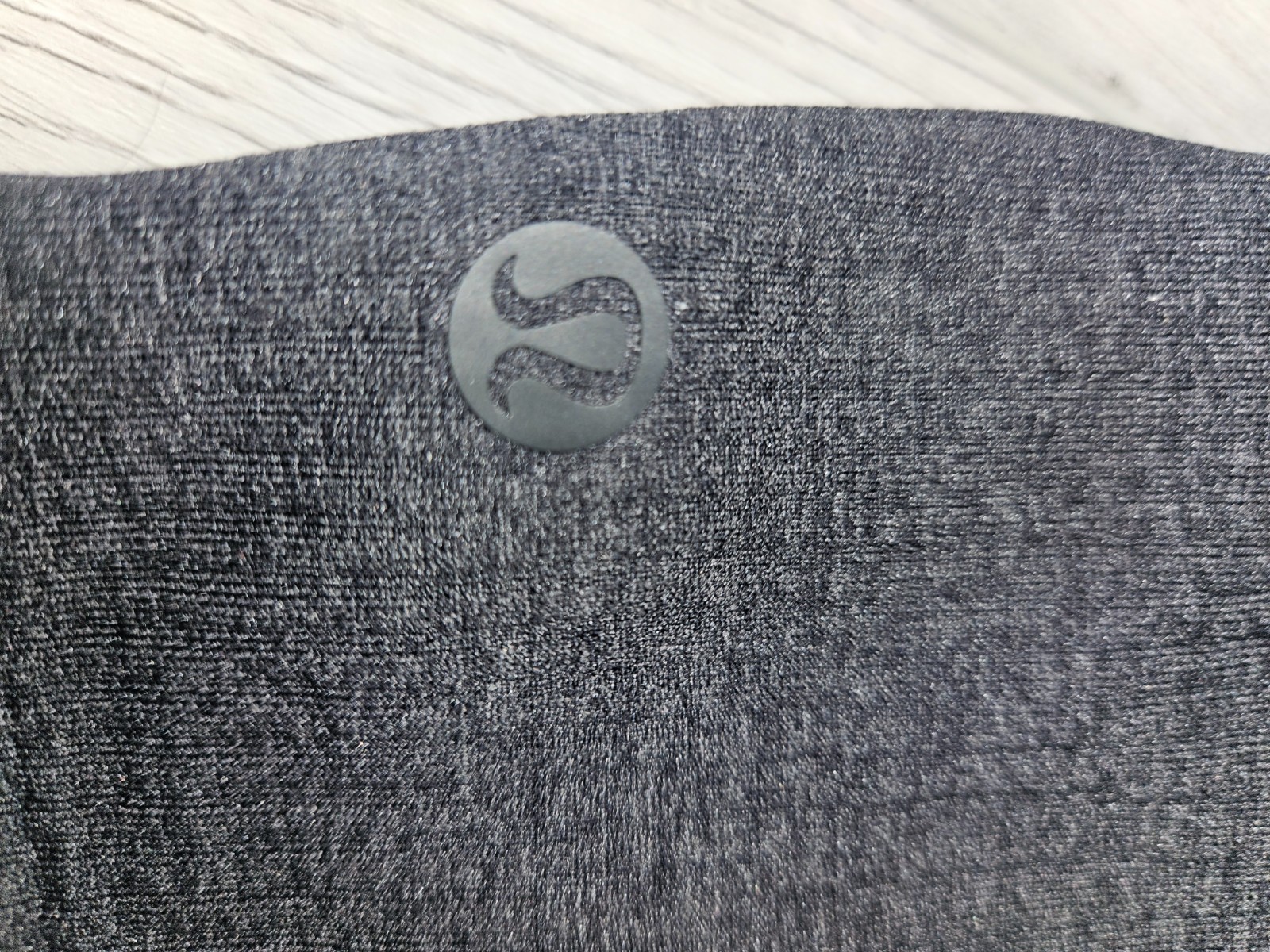 NWOT so 6 lululemon crop sweater w bra