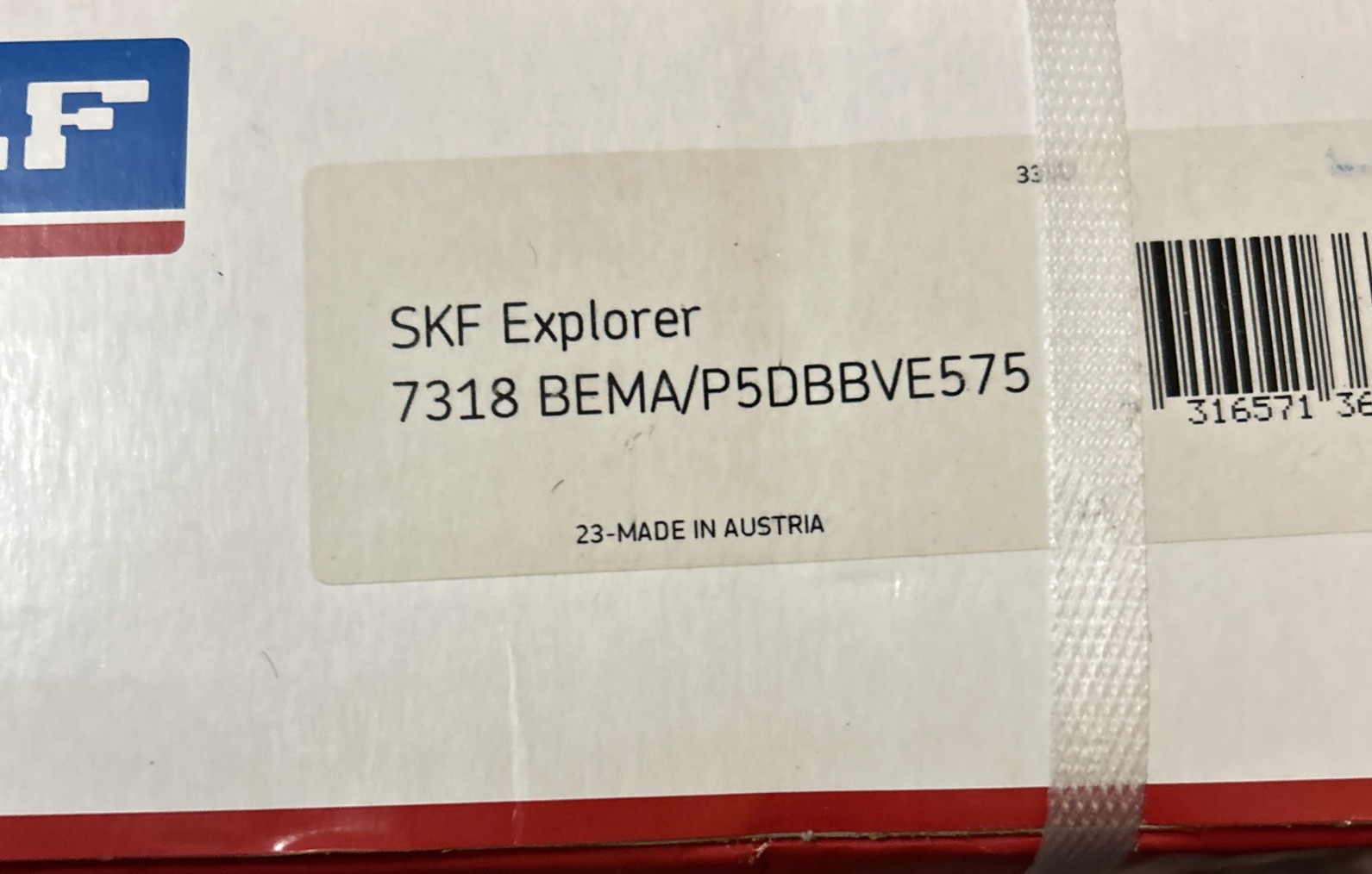 SKF Explorer 7318 Angular Contact Bearing BEMA/P5DBBVE575 (Set of 2) With Lock