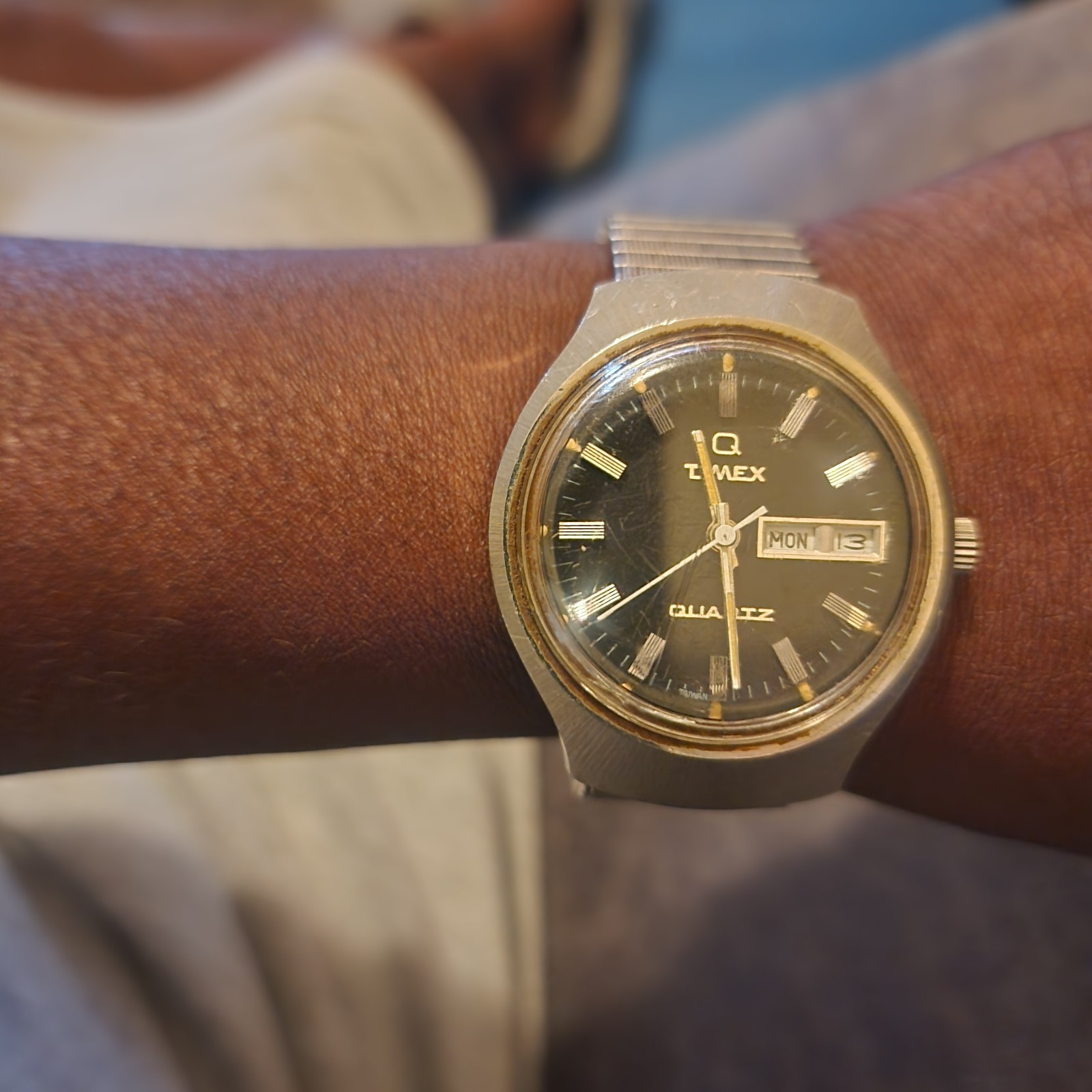 Vintage Timex Q Black Face Quartz Day Date Mens Watch Wine Dial 37mm Electric Vintage Timex Q Black Face Quartz Day Date Mens Watch Wine Dial 37mm Electric