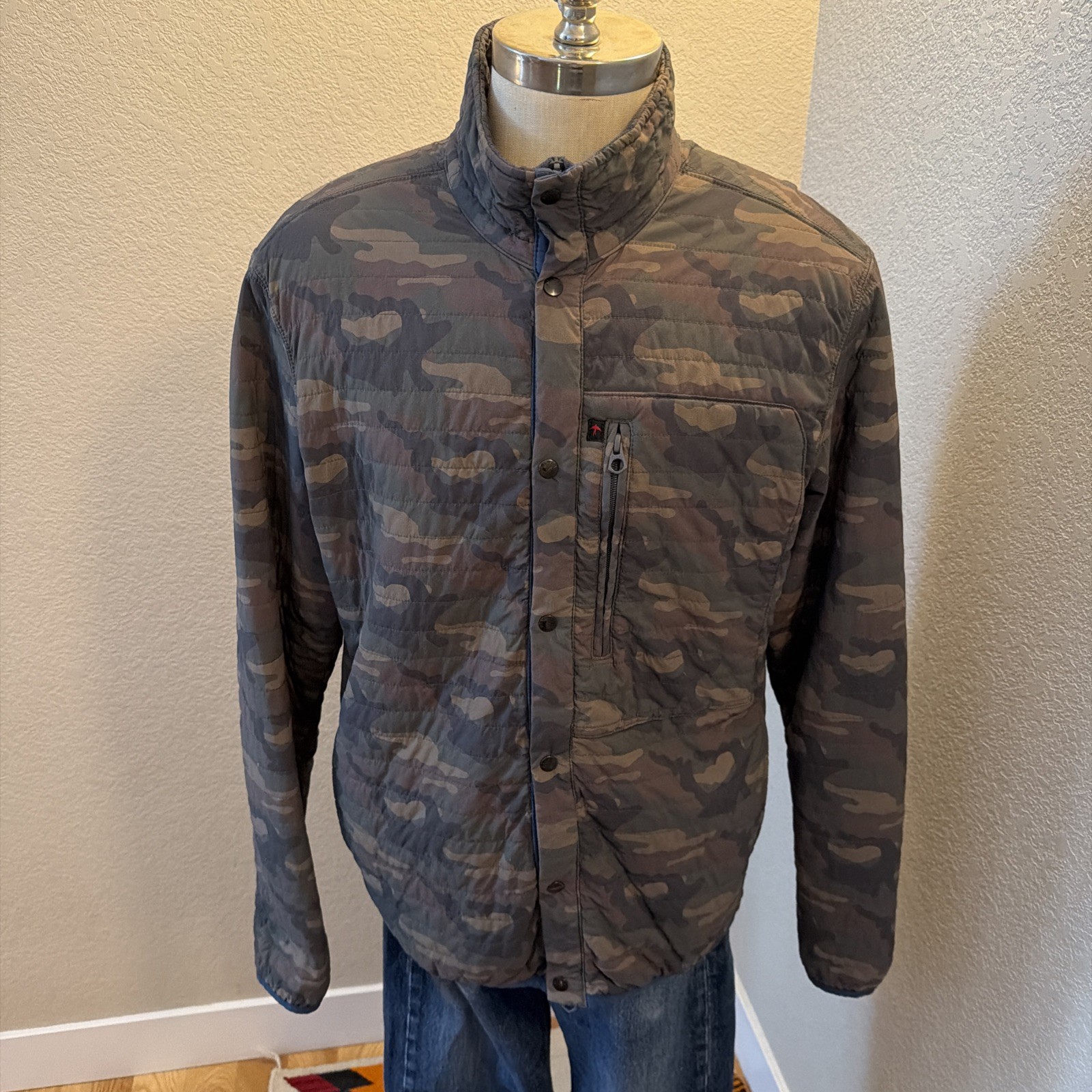 Relwen Windzip Camo Jacket Size Large EUC