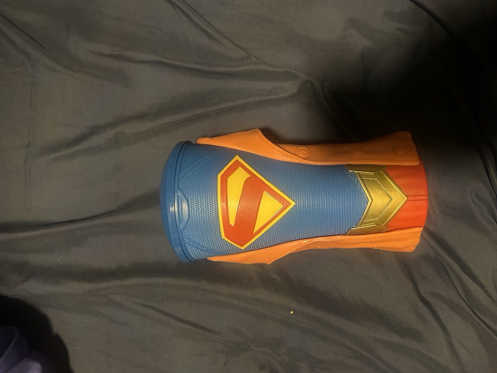 Supergirl GRIPP Cup AMC with straw and no topper