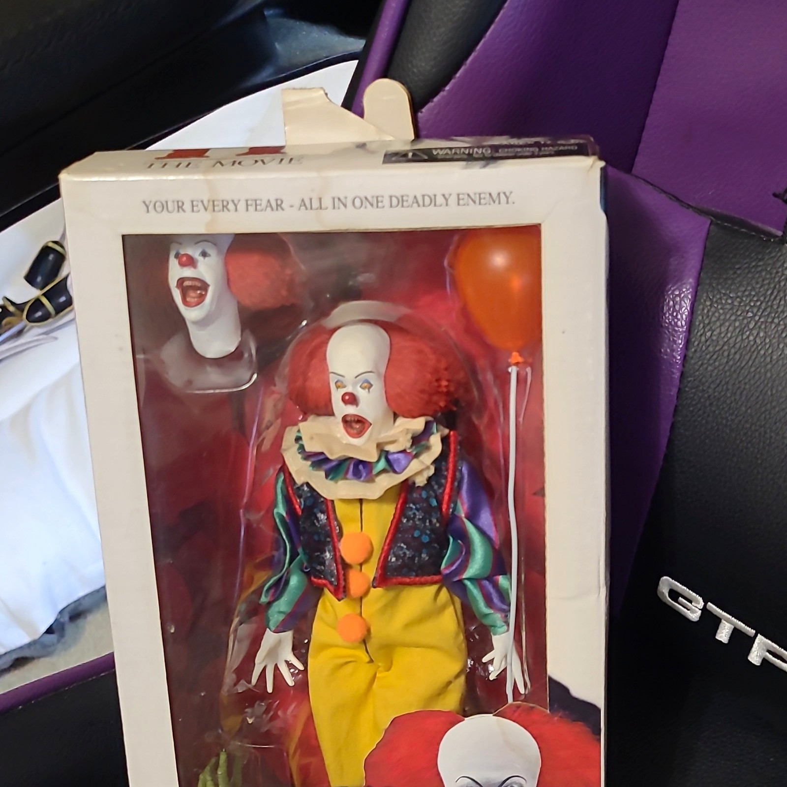 IT Pennywise the Clown Movies Figure/Doll with Balloon Boxed in Original Box