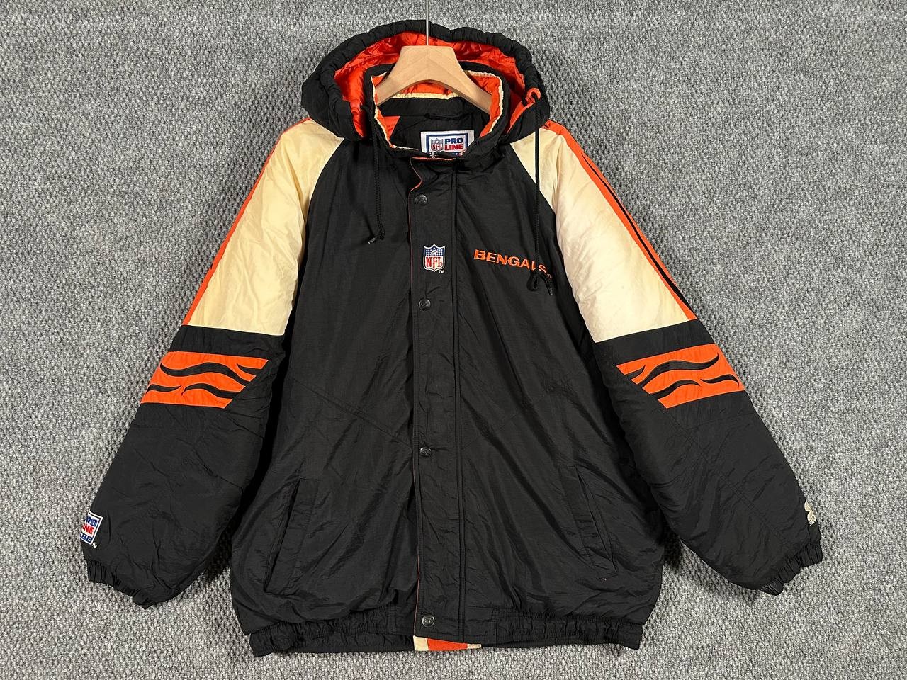 Vintage 90s Cincinnati Bengals Starter NFL Pro Line Parka Jacket XL Black Orange
