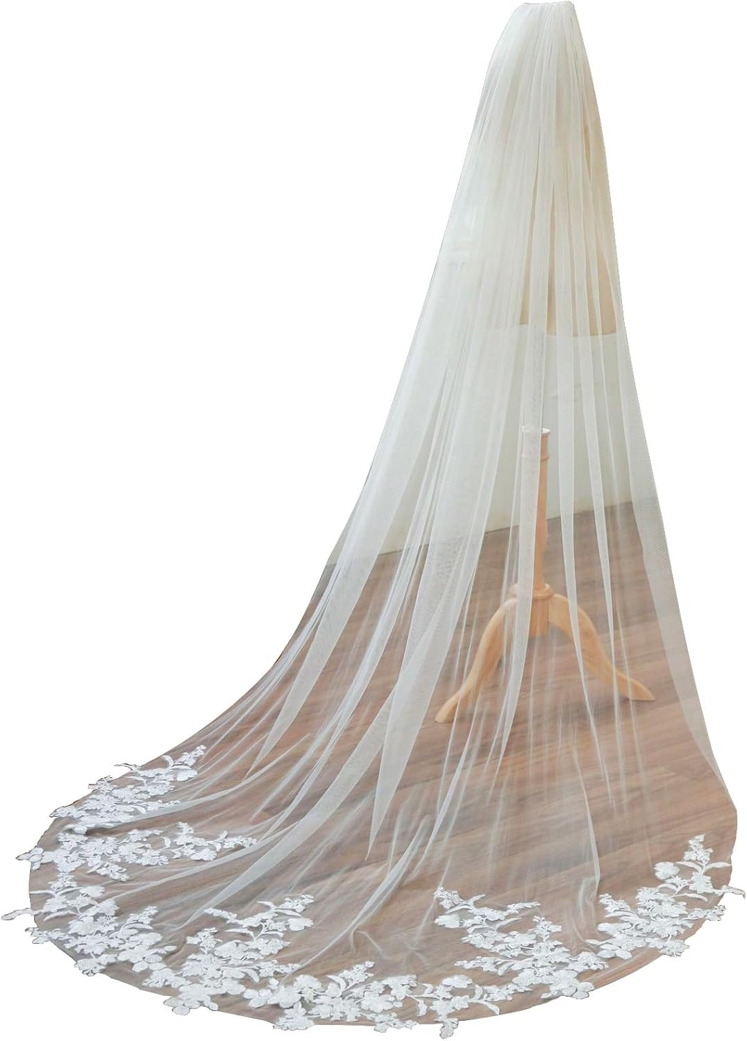 Chapel Length Floral Lace Wedding Bridal Veil with Metal Comb