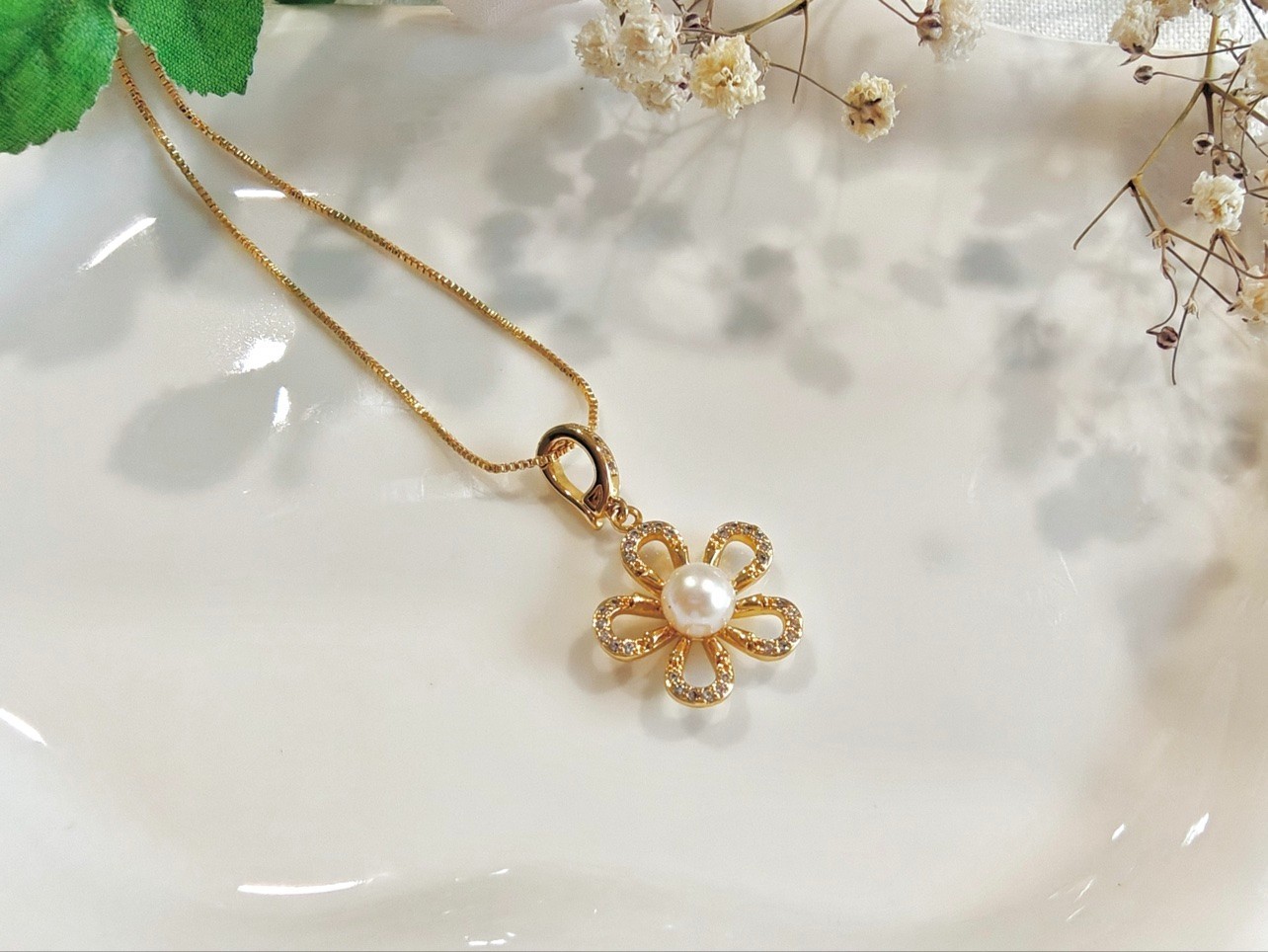 6-7mm Light Golden Akoya Pearl Flower Pendant Gold-Tone Pendant Only No Chain 6-7mm Light Golden Akoya Pearl Flower Pendant Gold-Tone Pendant Only No Chain