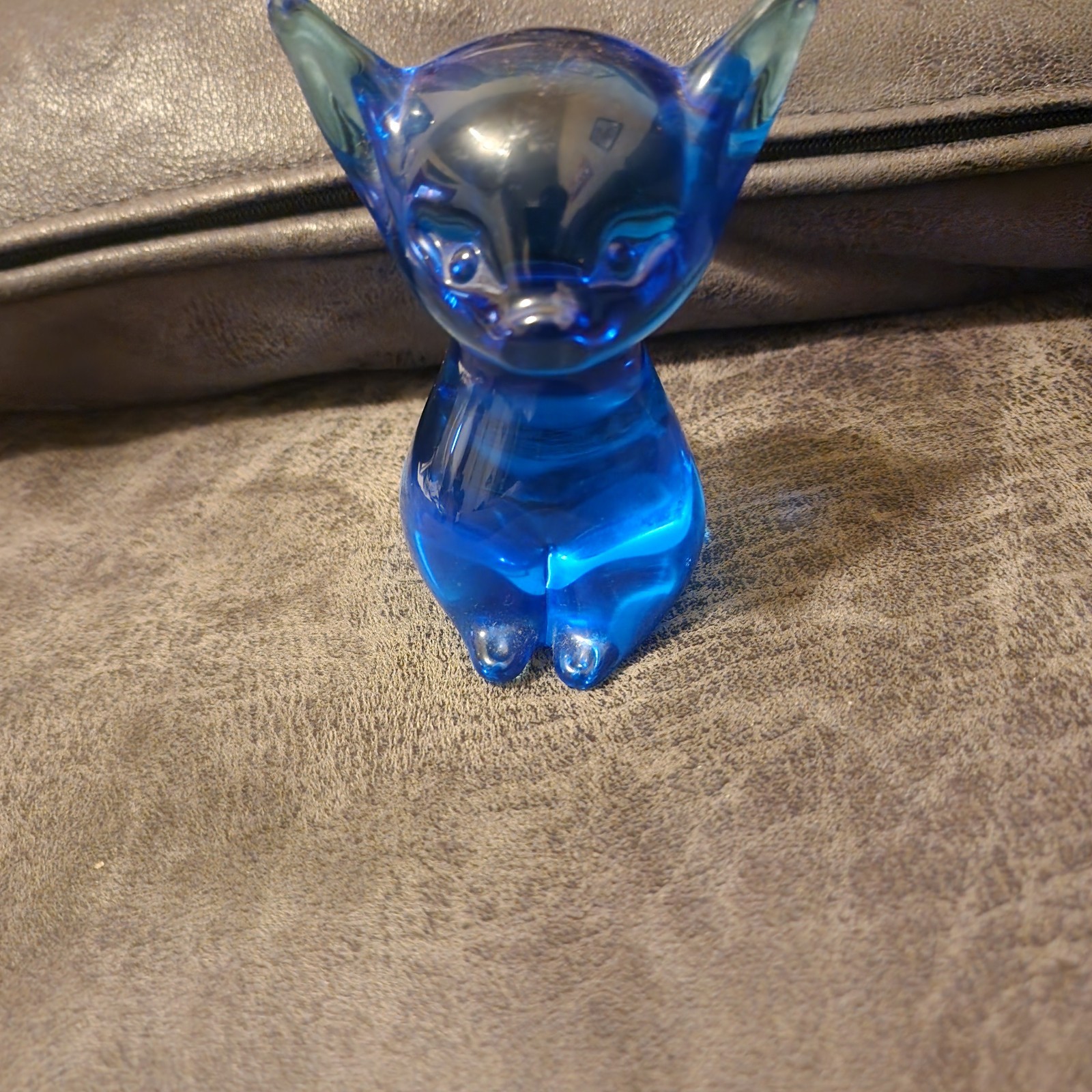 Vintage Fenton Art Glass Sitting Cat/Kitten Figurine Blue Cobalt Vintage Fenton Art Glass Sitting Cat/Kitten Figurine Blue Cobalt