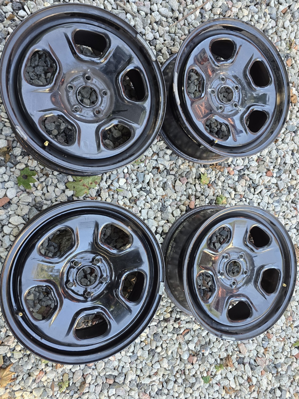 2017 FORD PIU Rims (4) 2017 FORD PIU Rims (4)