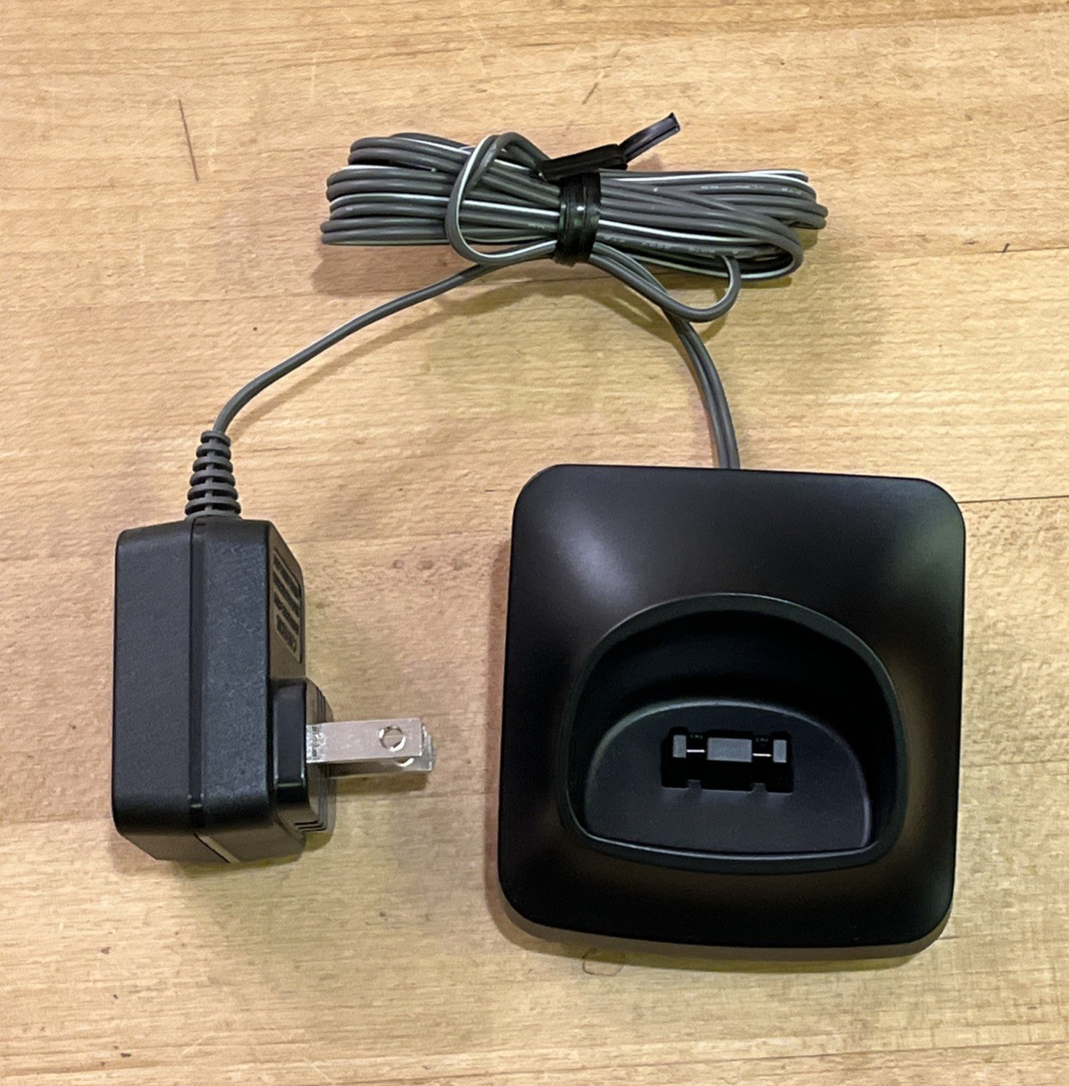 NEW - Panasonic PNLC1084 YA Charging Cradle Charger for KX-TGFA97 BLACK NEW - Panasonic PNLC1084 YA Charging Cradle Charger for KX-TGFA97 BLACK