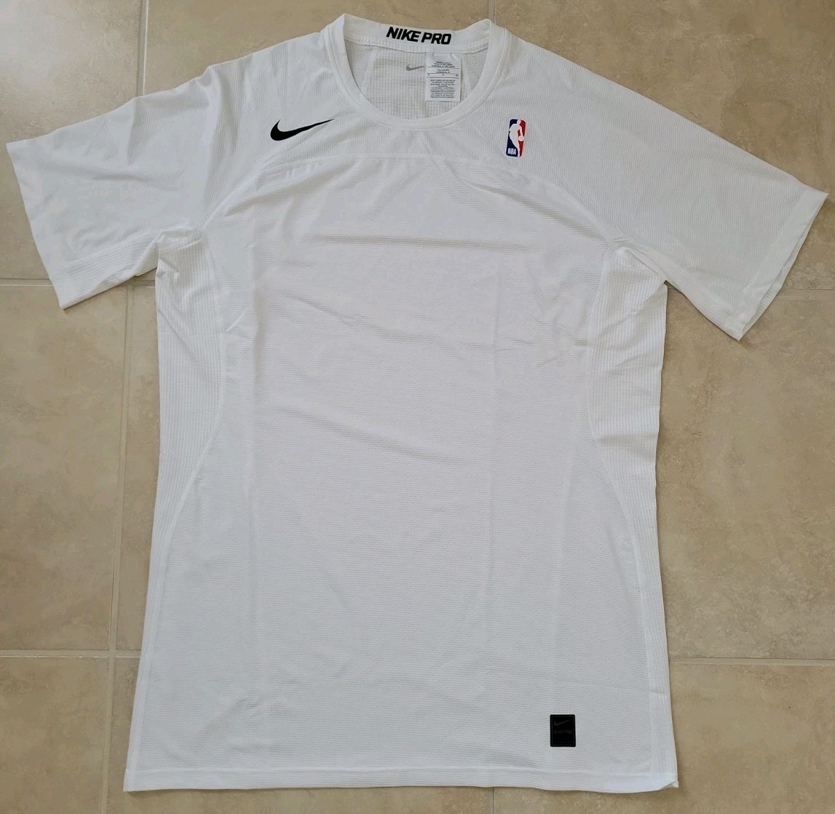 Nike Pro NBA Player Issued Hypercool T-Shirt Mens 2XL Tall 880810 NWOT Training Nike Pro NBA Player Issued Hypercool T-Shirt Mens 2XL Tall 880810 NWOT Training